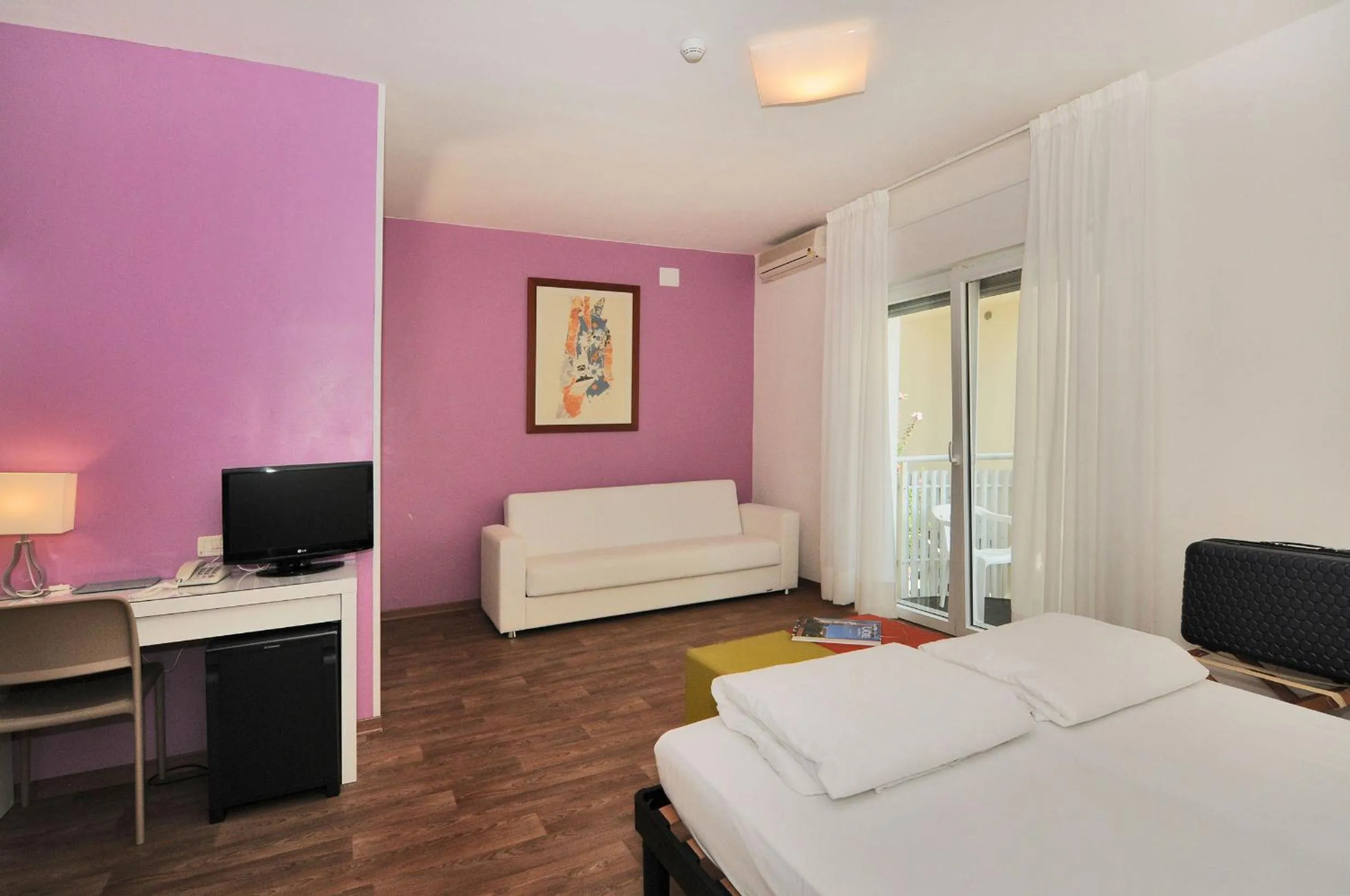 Bedroom, Bed in Hotel Nederland