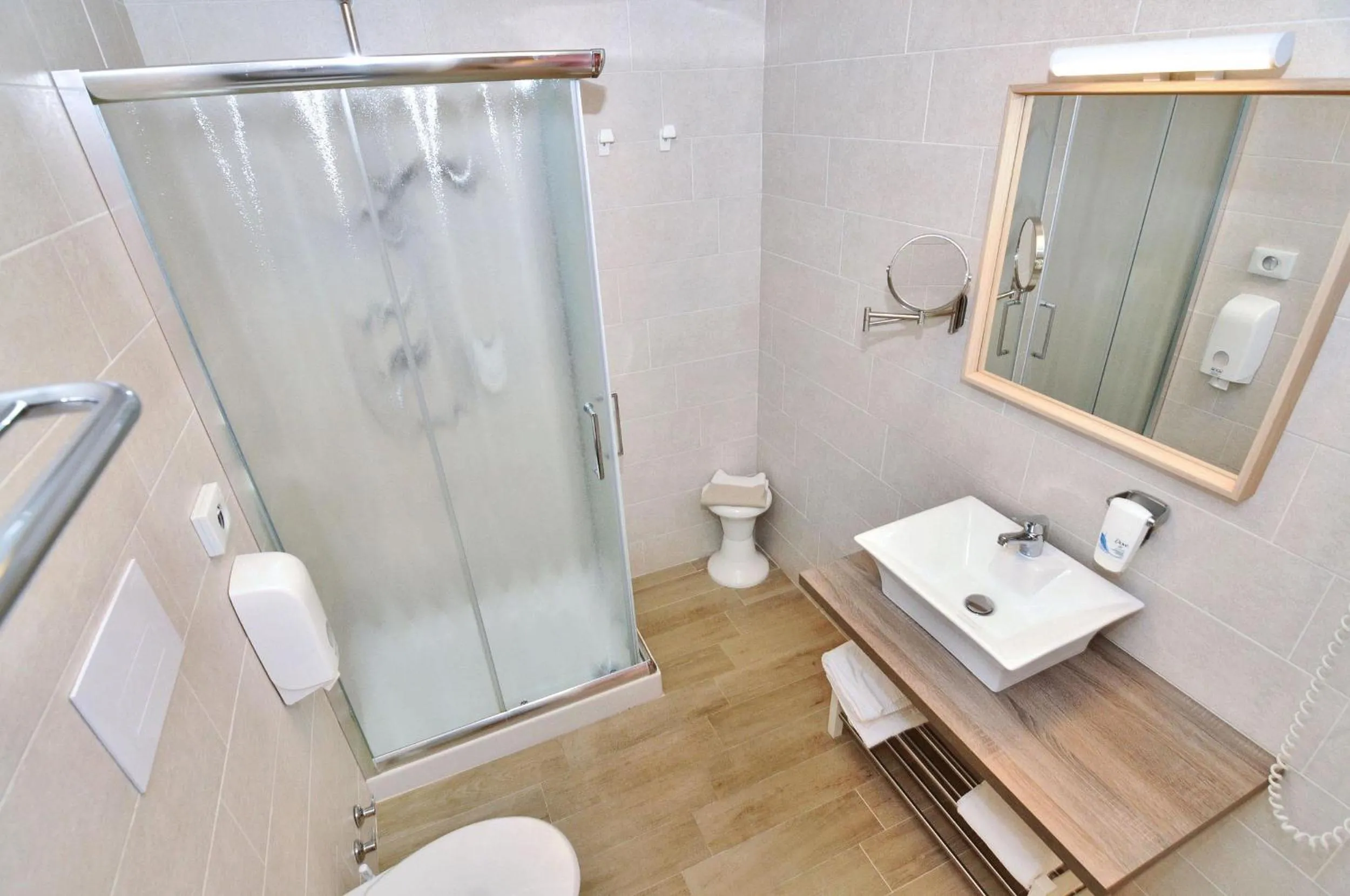 Bathroom in Hotel Nederland