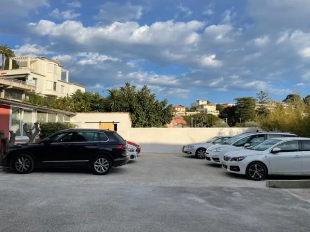 Hôtel La Villa Patricia - Charme et Tradition