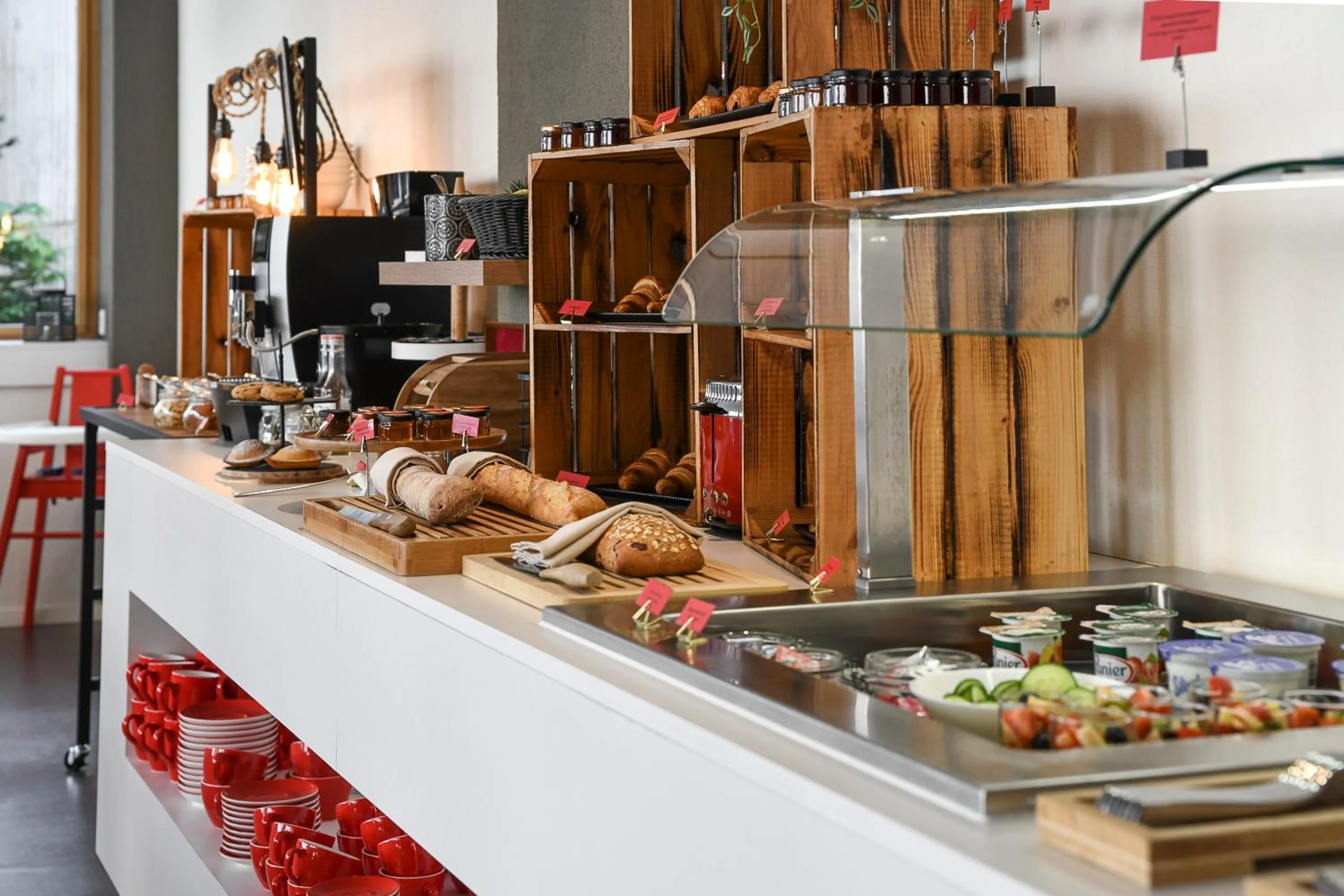 Food and drinks in Home Swiss Hotel