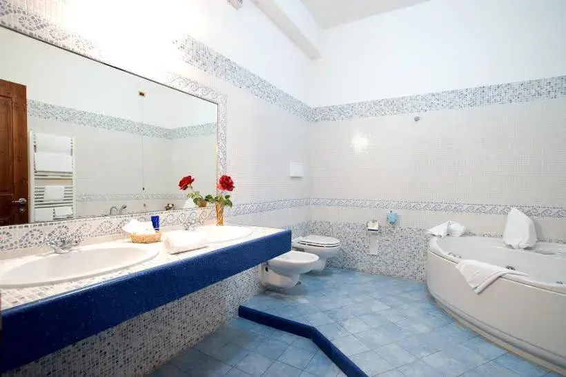 Junior Suite in Hotel Castello Torre in Pietra Junior Suite in Hotel Castello Torre in Pietra