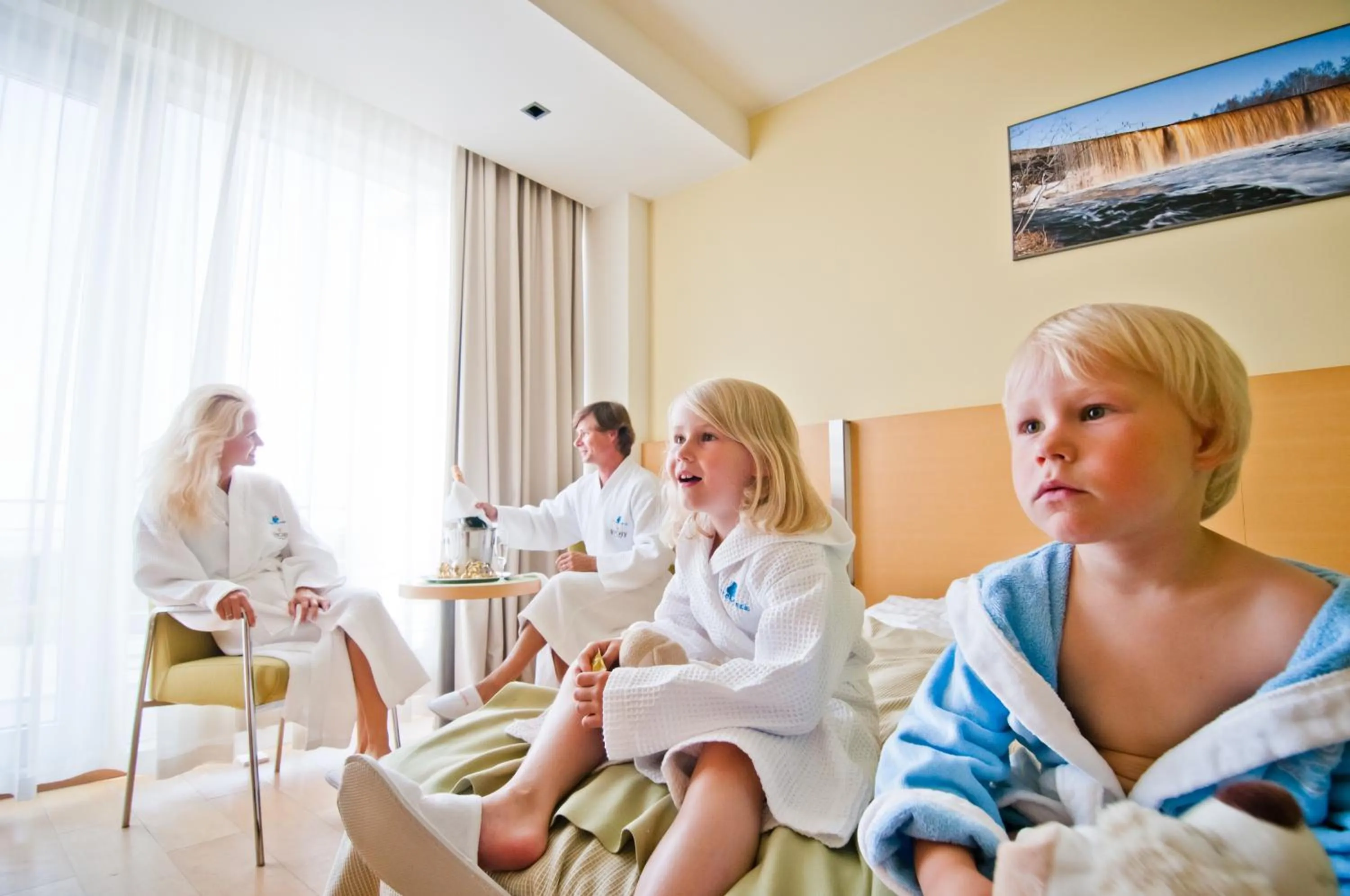 young children in Spa Tervise Paradiis