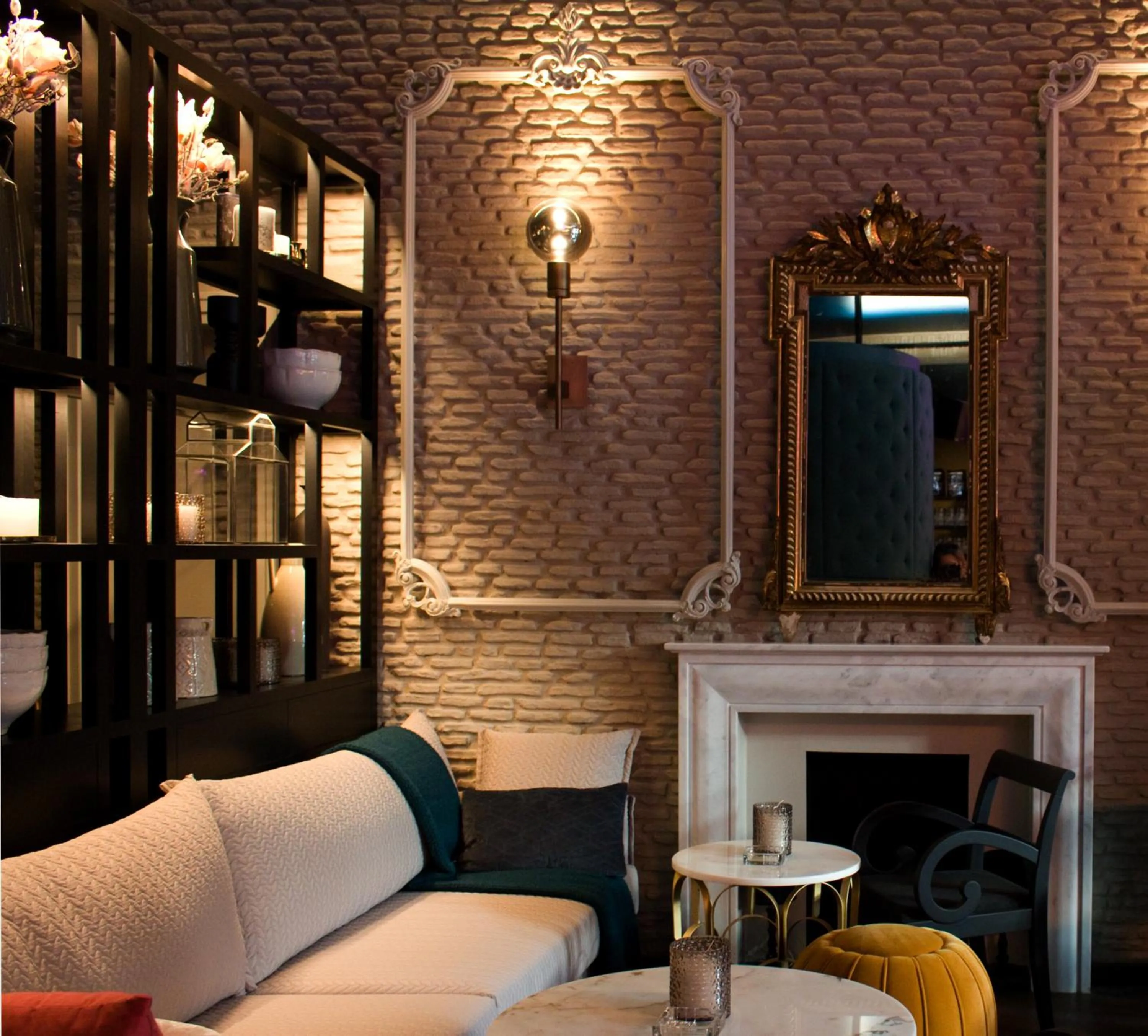 Lounge or bar in Xenon Inn