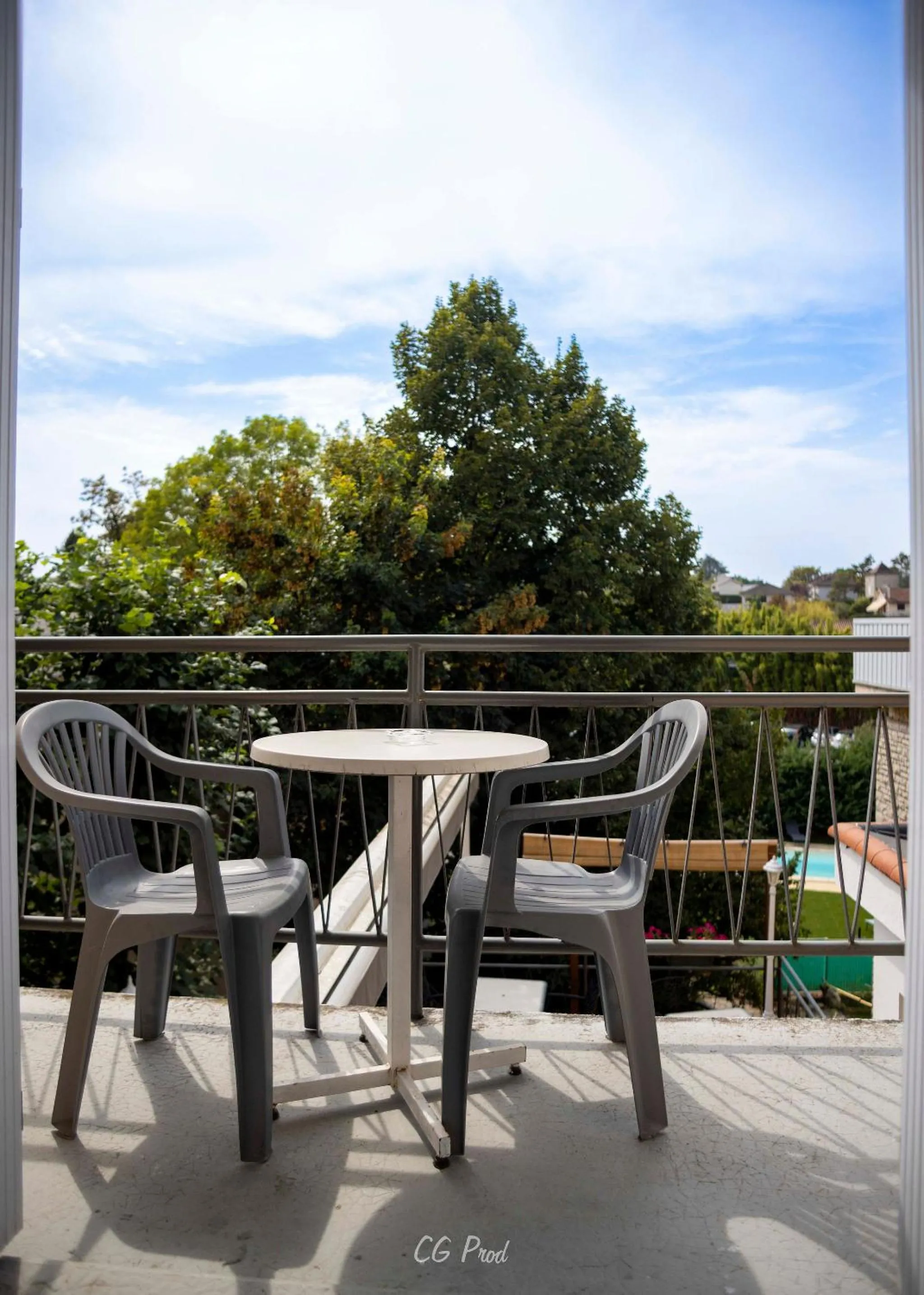 Balcony/Terrace in Les Ambassadeurs Logis Hotels et Restaurant