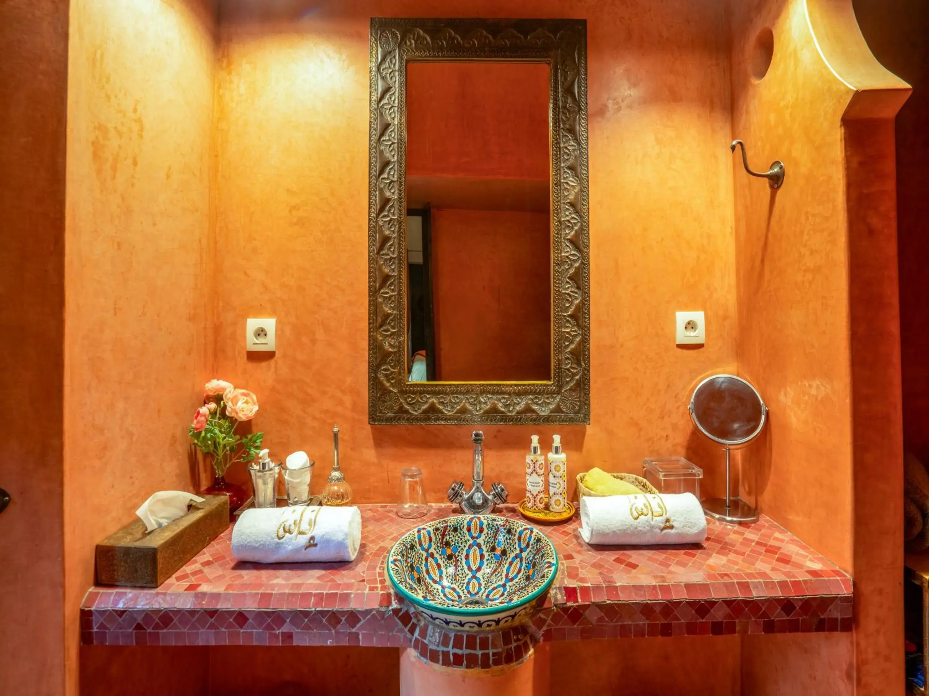 Superior Twin Room in Riad Ines Home Superior Twin Room in Riad Ines Home