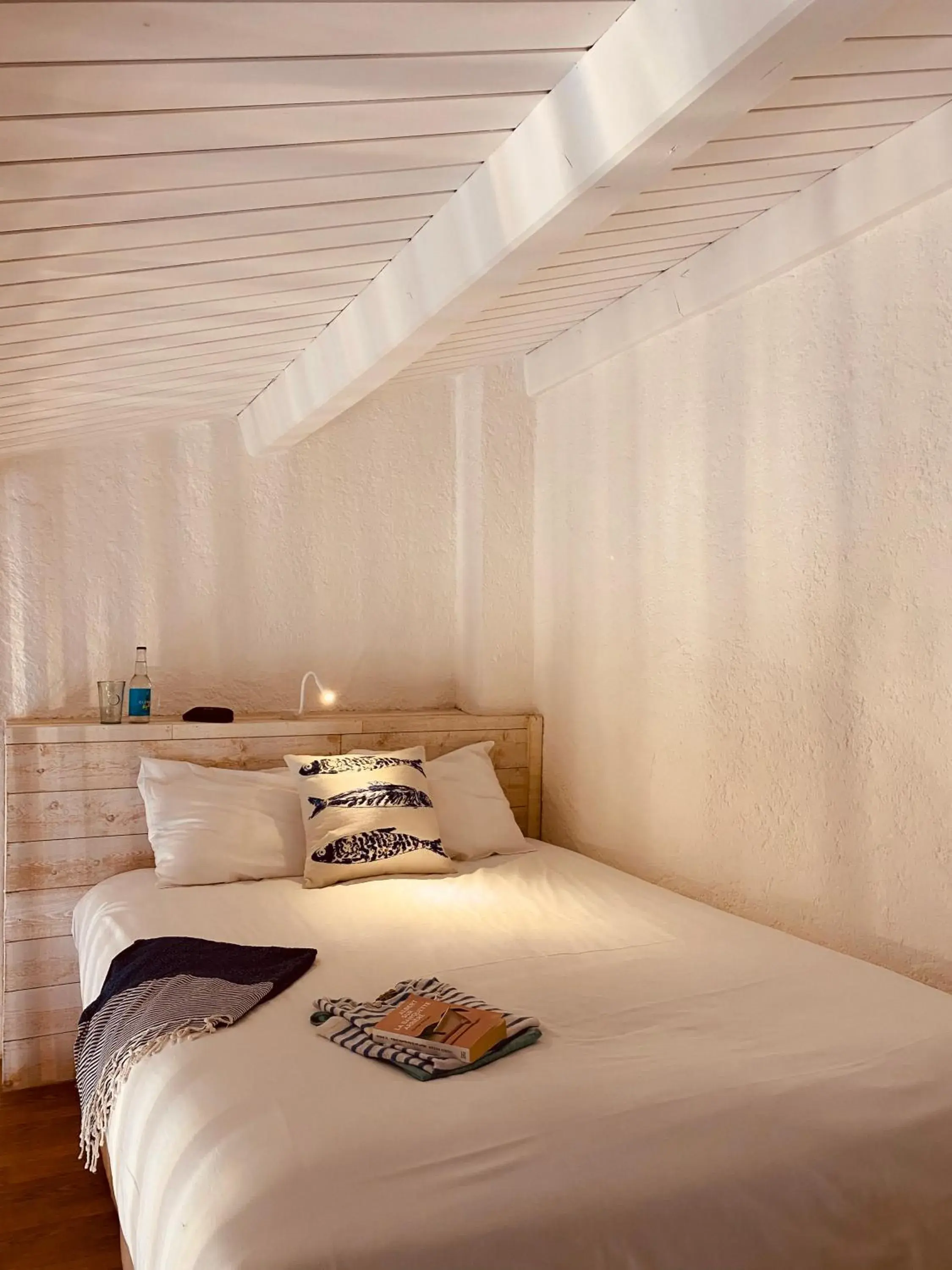 Chambre Familiale côte jardin, mezzanine et kitchenette in Hôtel Île de Lumière Chambre Familiale côte jardin, mezzanine et kitchenette in Hôtel Île de Lumière