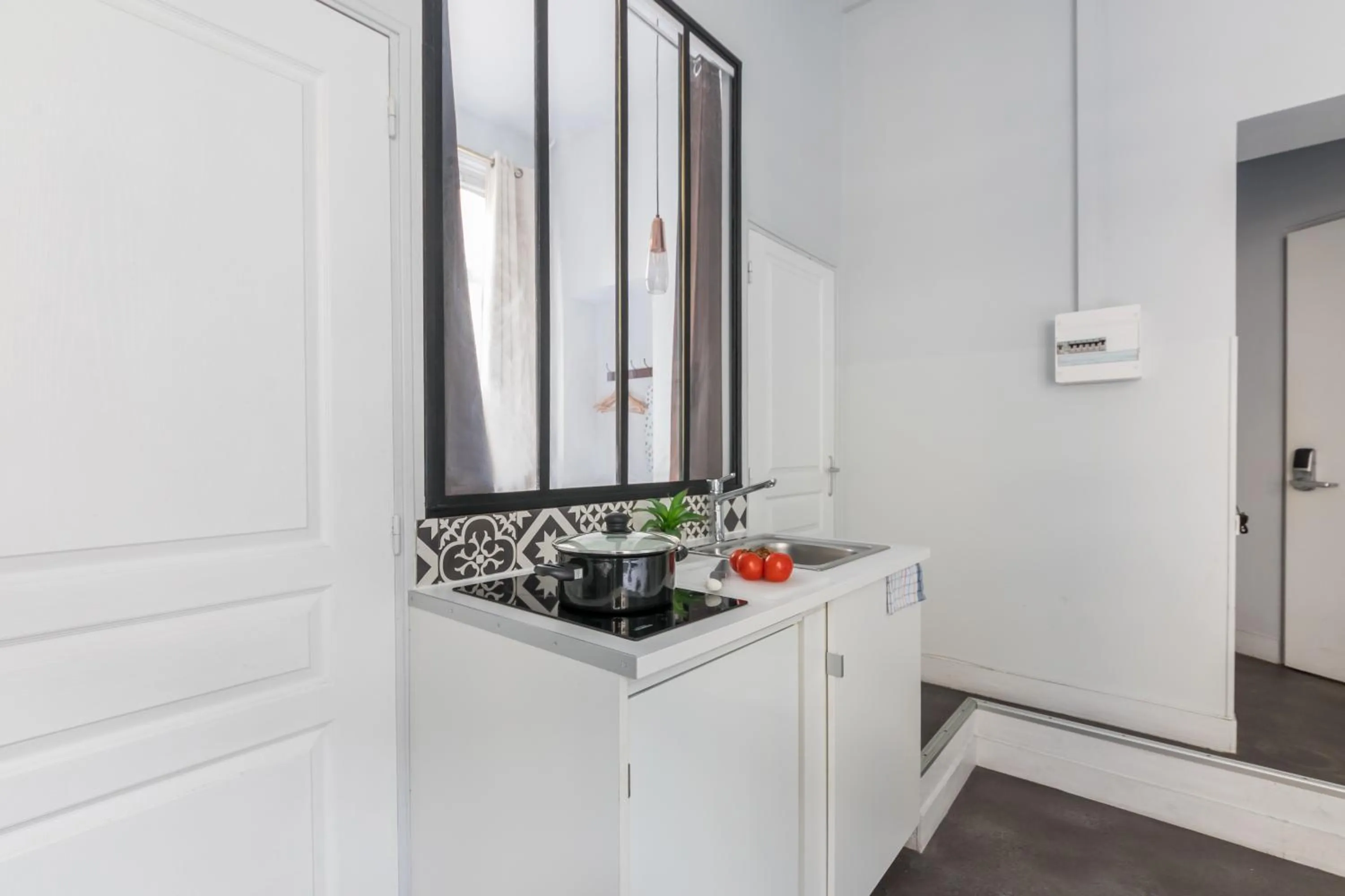 Kitchen or kitchenette in WS Louvre - Etienne Marcel