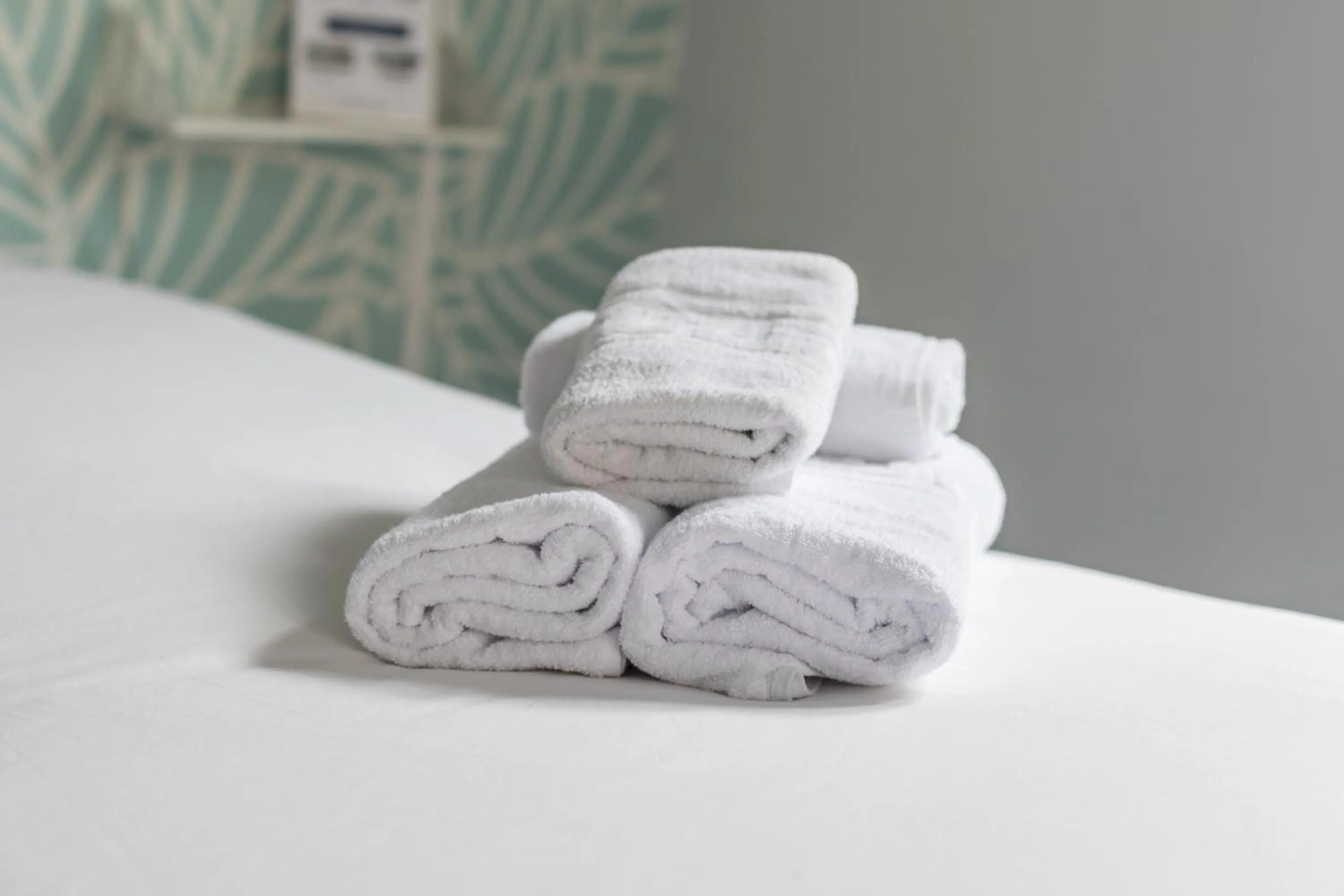 Bedroom, Bed in WS Louvre - Etienne Marcel