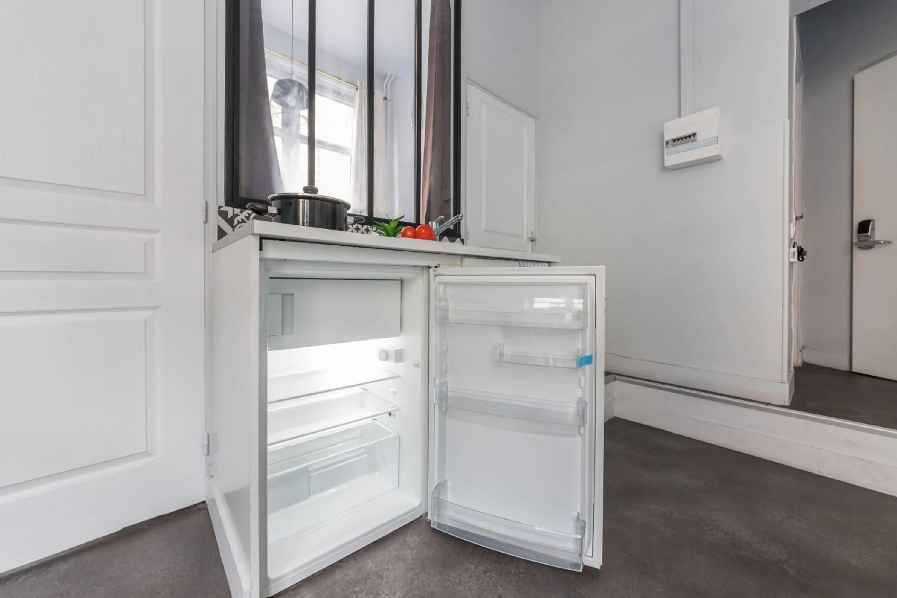 Kitchen or kitchenette in WS Louvre - Etienne Marcel
