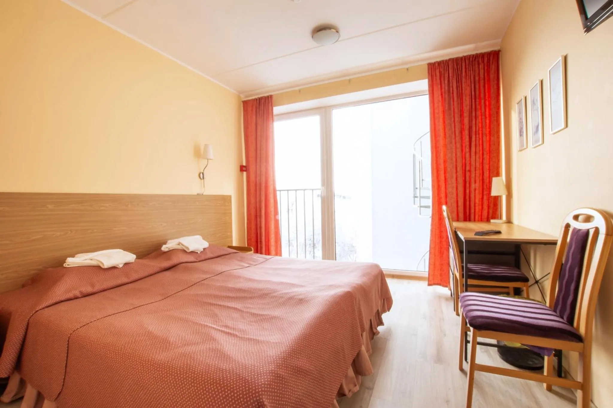 Bed in Carolina Hotel