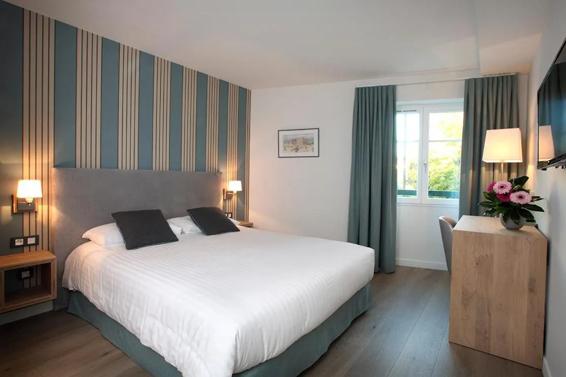 Photo of the whole room, Bed in Logis Hotel de la Nivelle