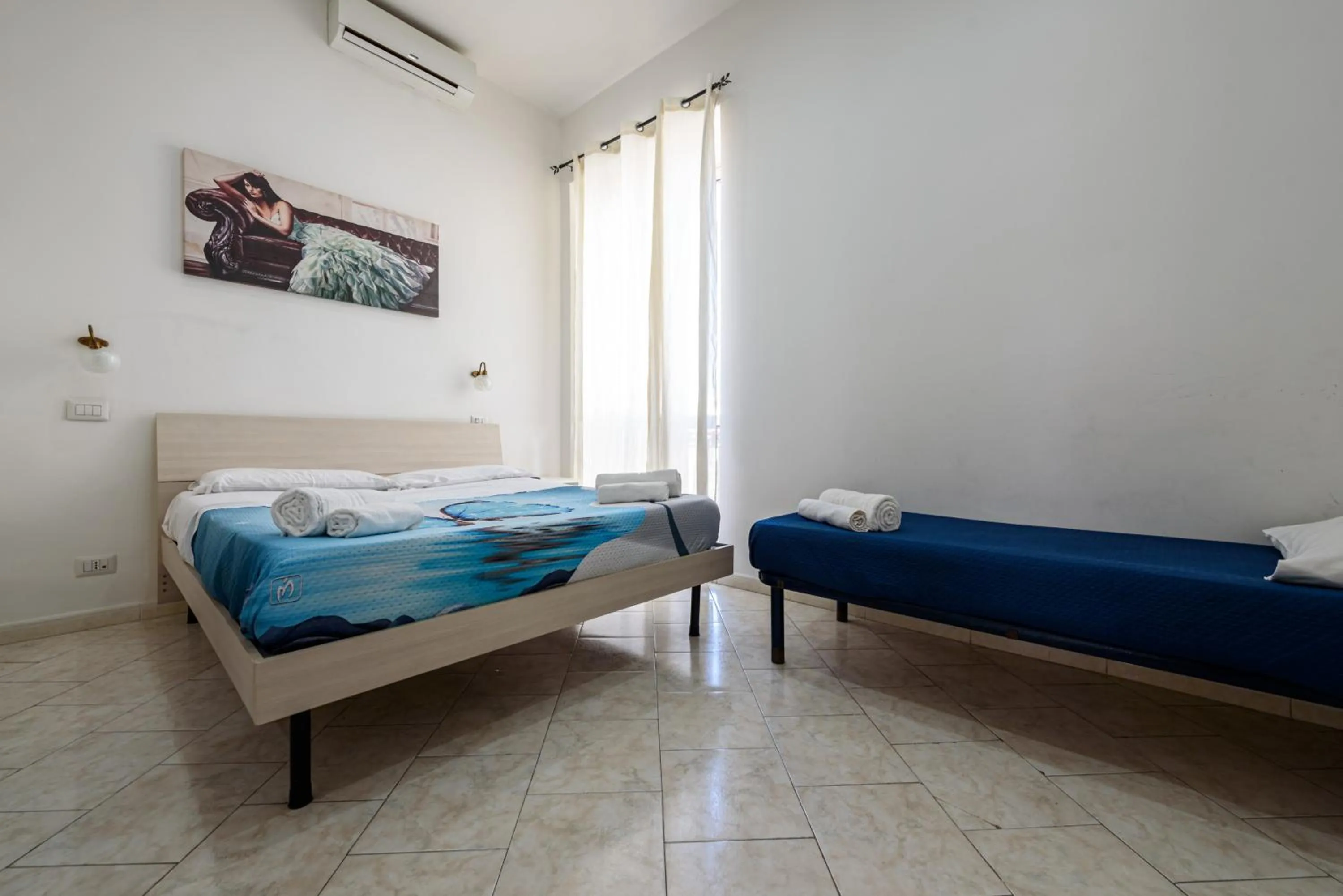 Bed in Napoli Centrale di Fabio e Veronica LT