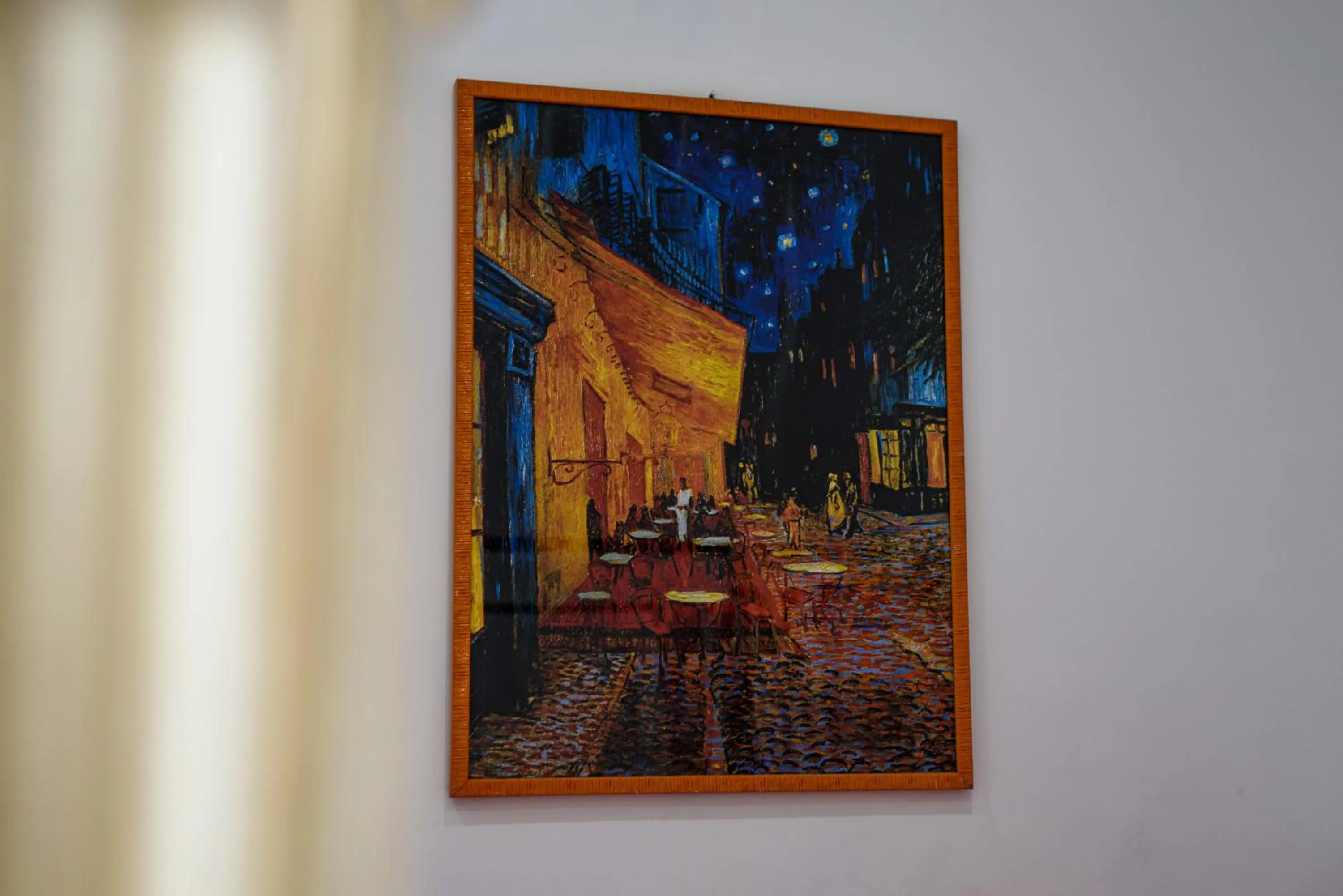 Decorative detail in Napoli Centrale di Fabio e Veronica LT