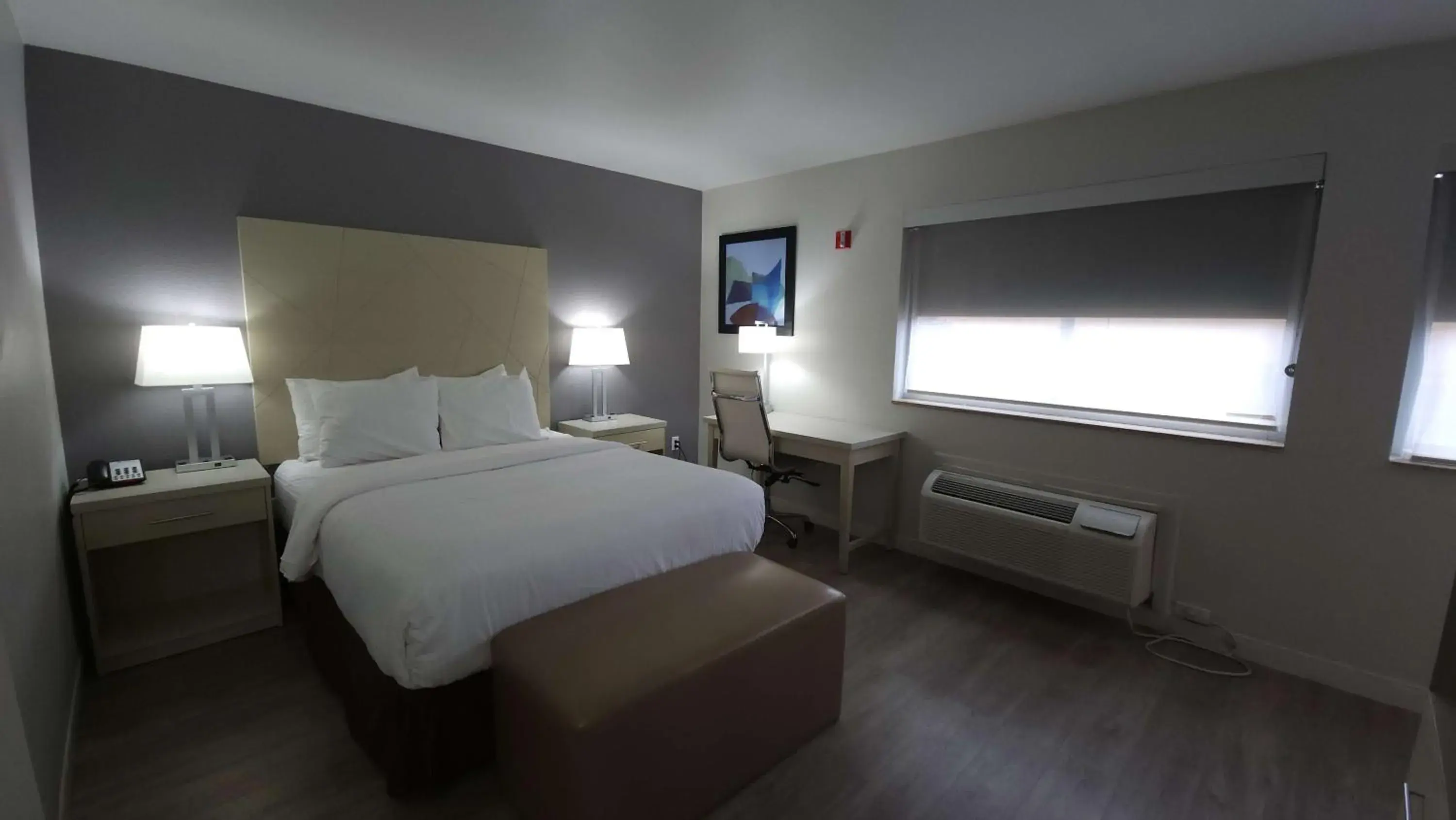 Bedroom, Bed in West Valley Inn Bedroom, Bed in West Valley Inn