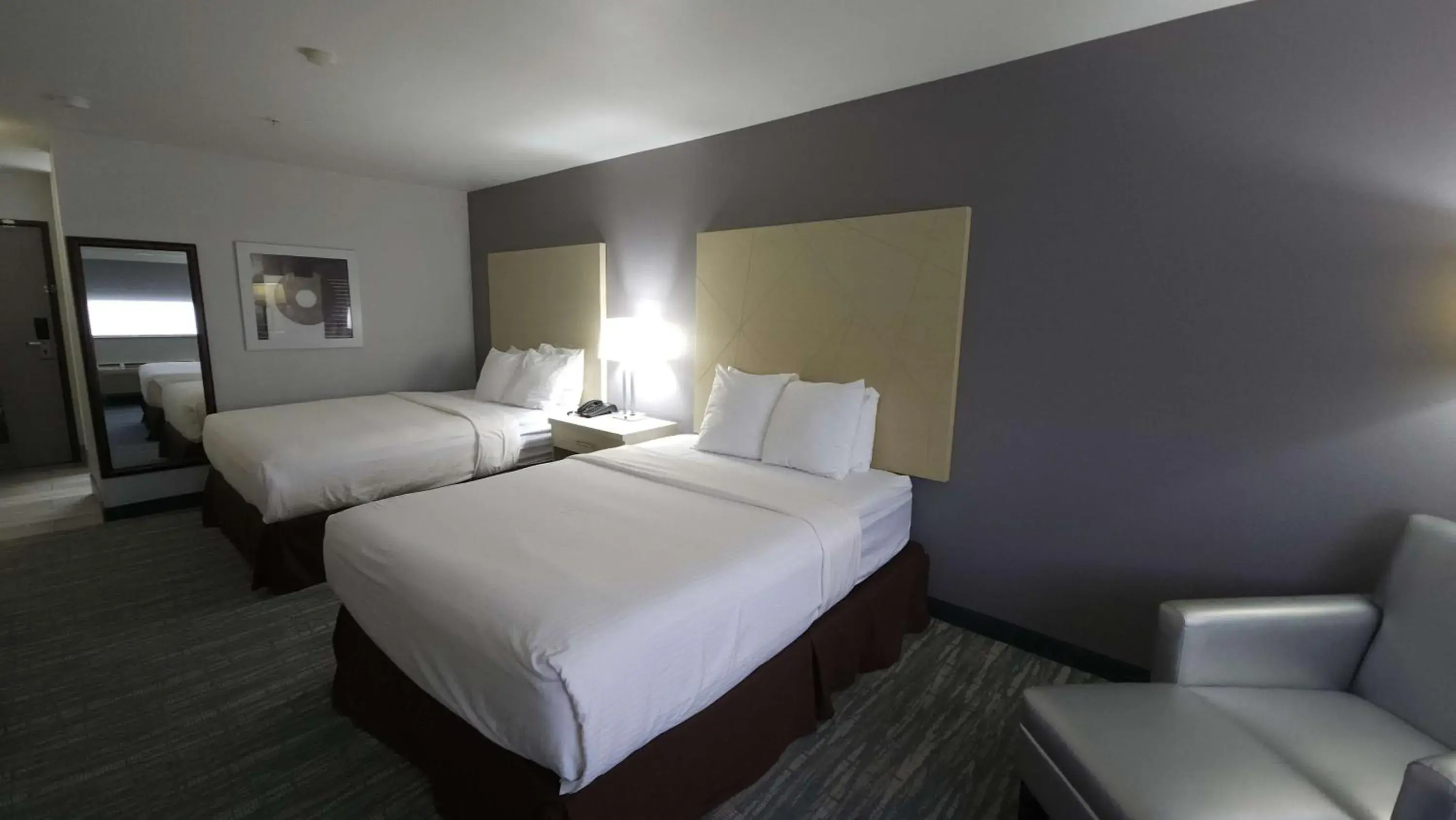 Bedroom, Bed in West Valley Inn Bedroom, Bed in West Valley Inn