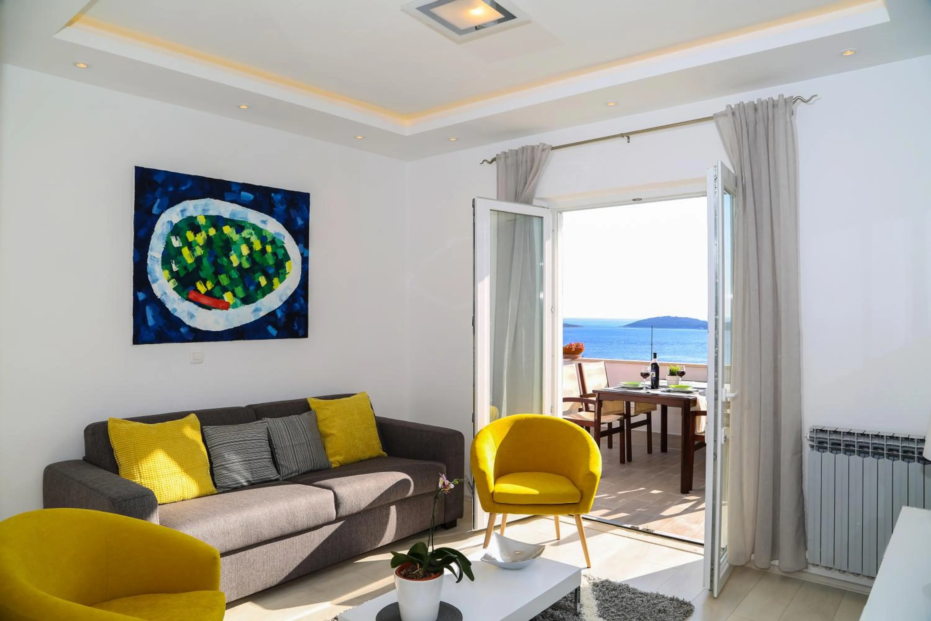 One-Bedroom Apartment in Apartments Viskovic Margita