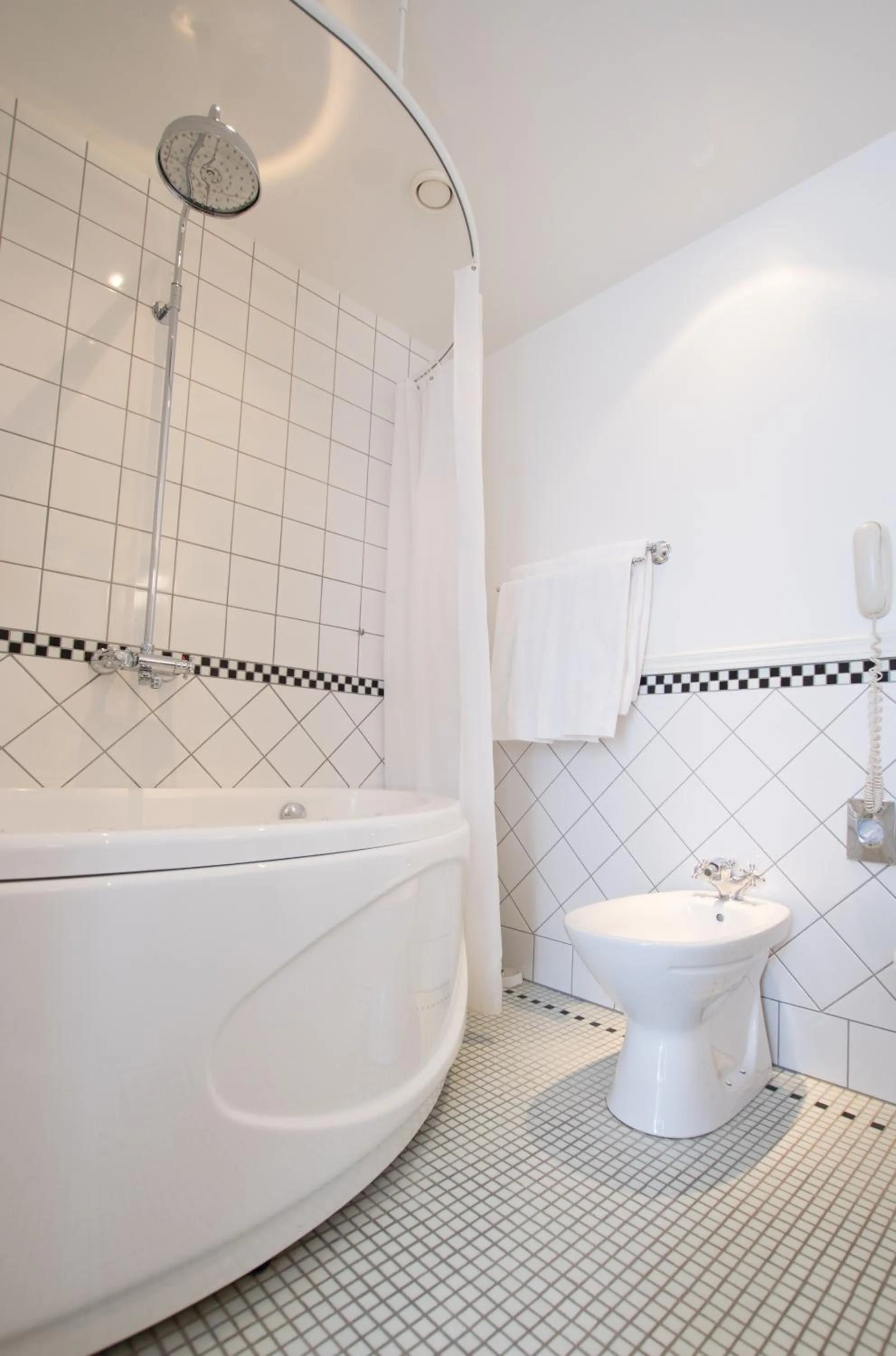 Bathroom in Pädaste Manor