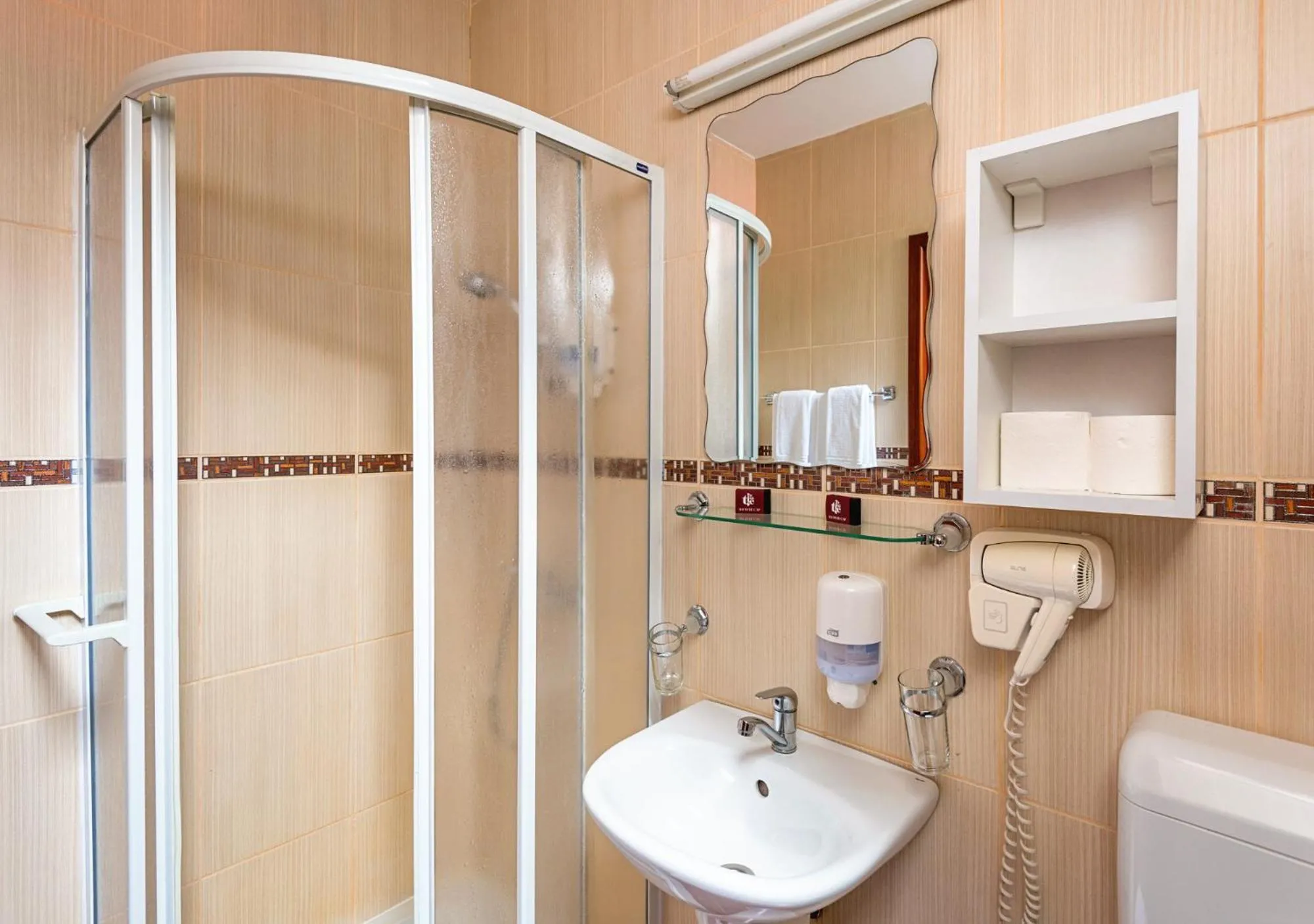 Twin Room in Suior Resort Baza