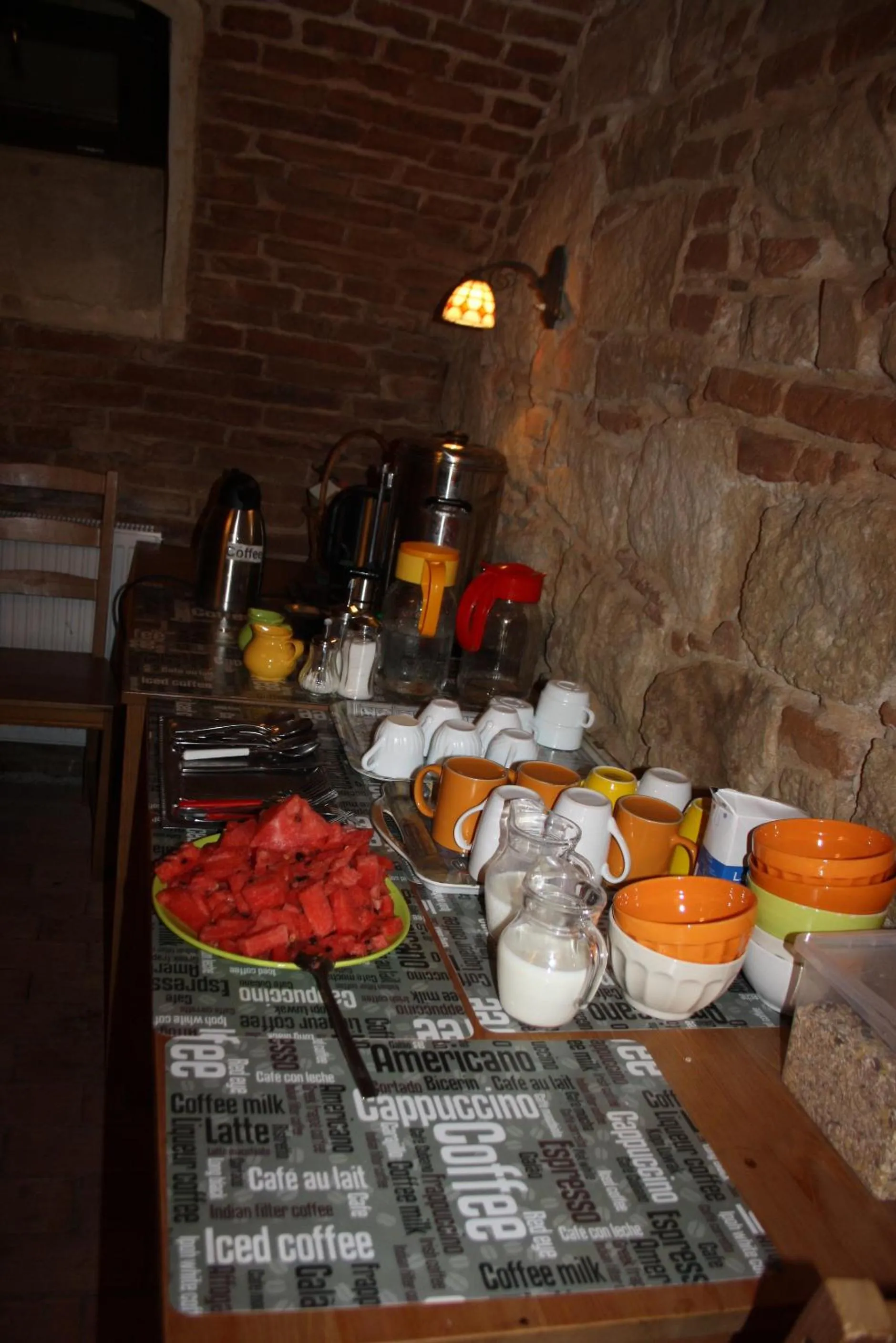 Food and drinks in Retro Hostel