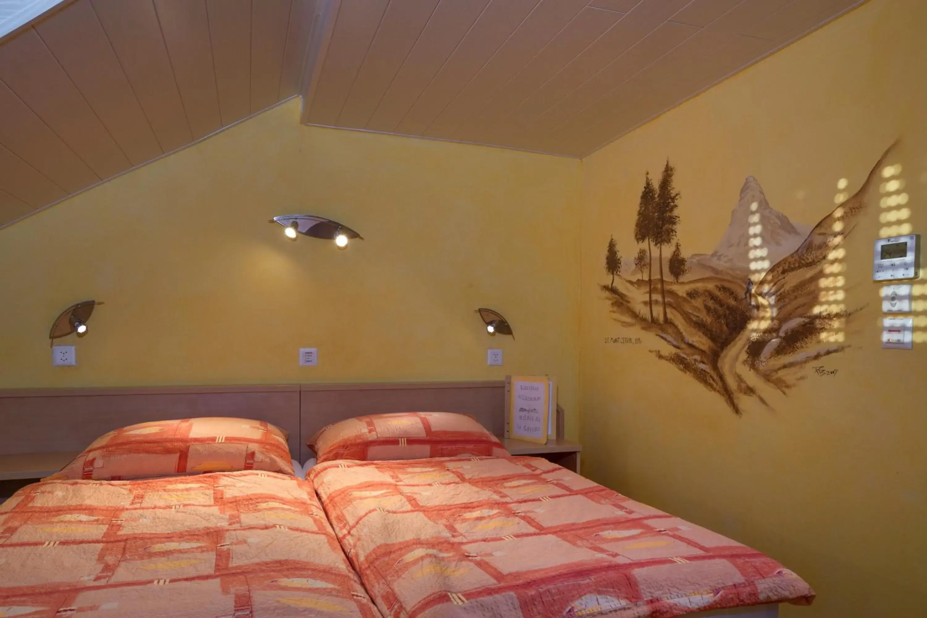 Twin Room - single occupancy in Relais de la Sarvaz Twin Room - single occupancy in Relais de la Sarvaz