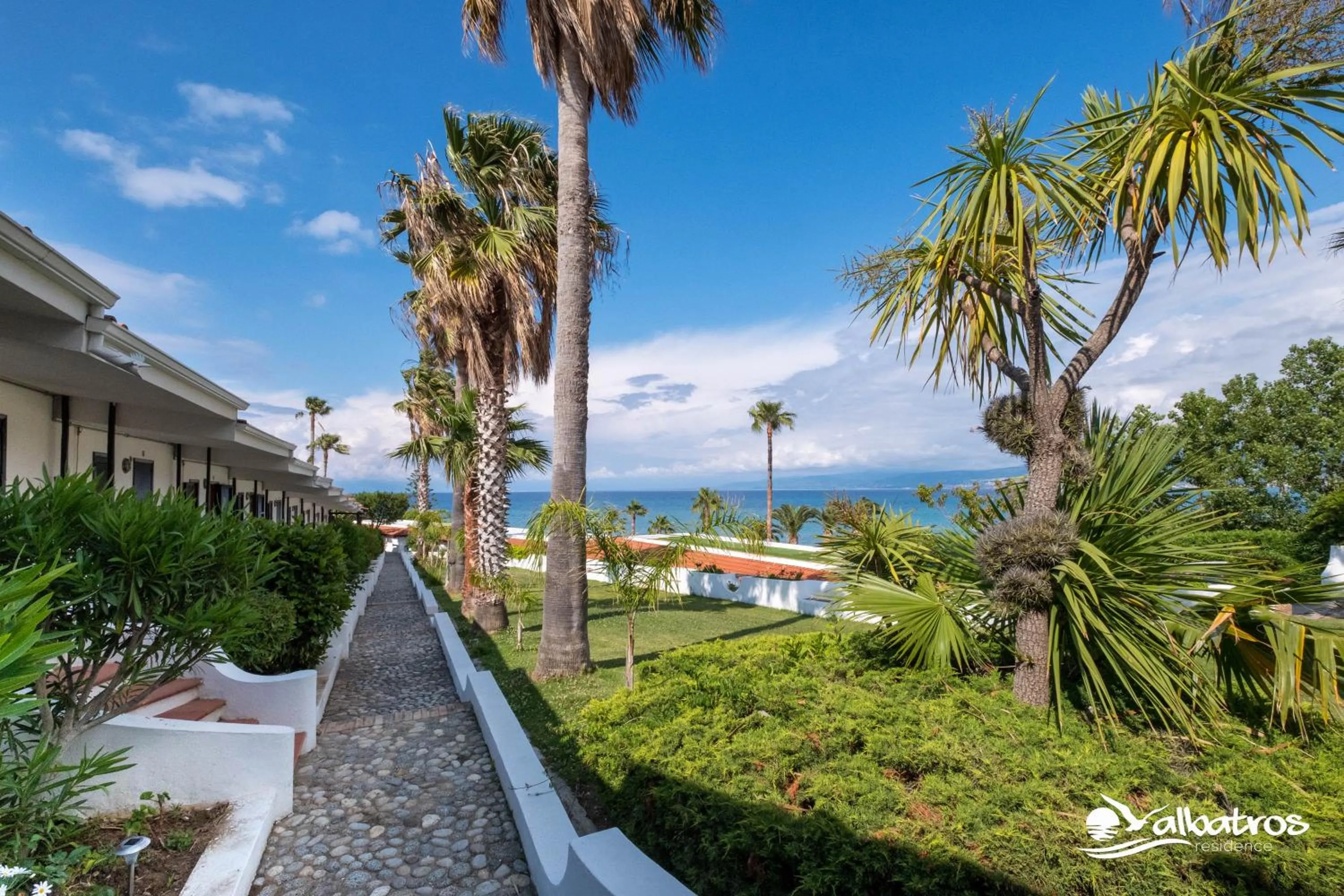 Garden view in Residence Albatros