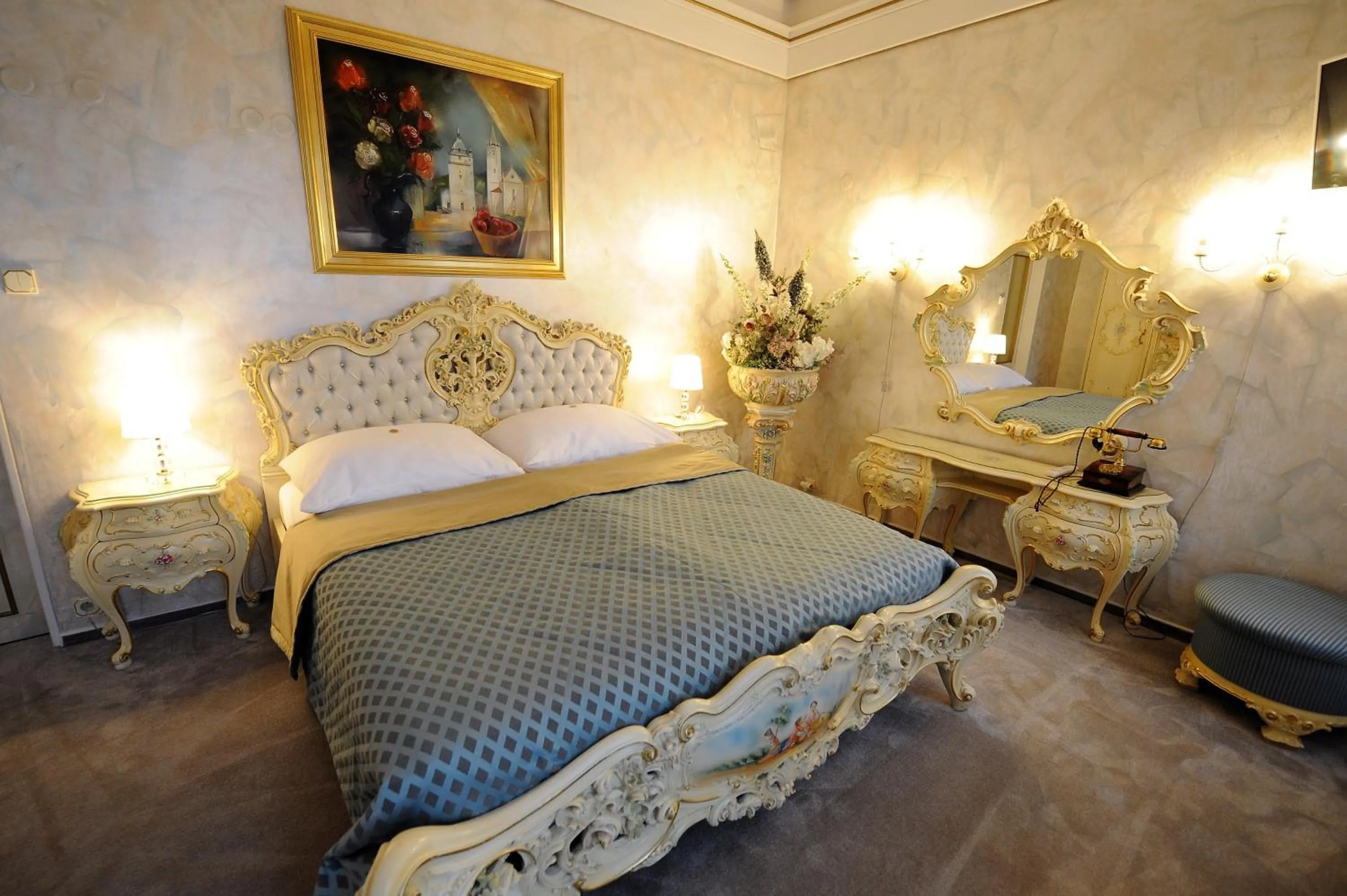 Bed in Hotel Prince de Ligne