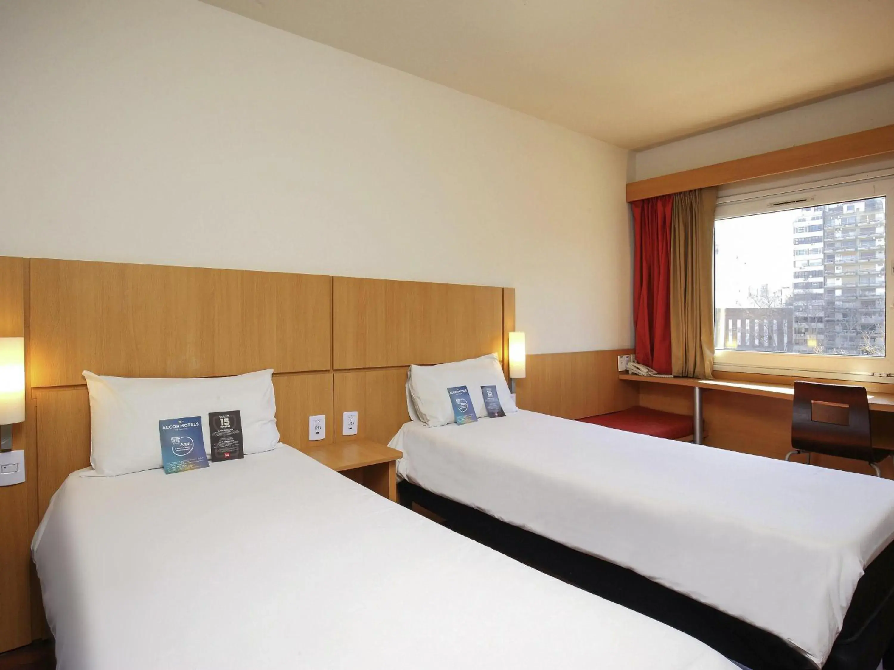 Bedroom, Bed in ibis Buenos Aires Congreso Bedroom, Bed in ibis Buenos Aires Congreso