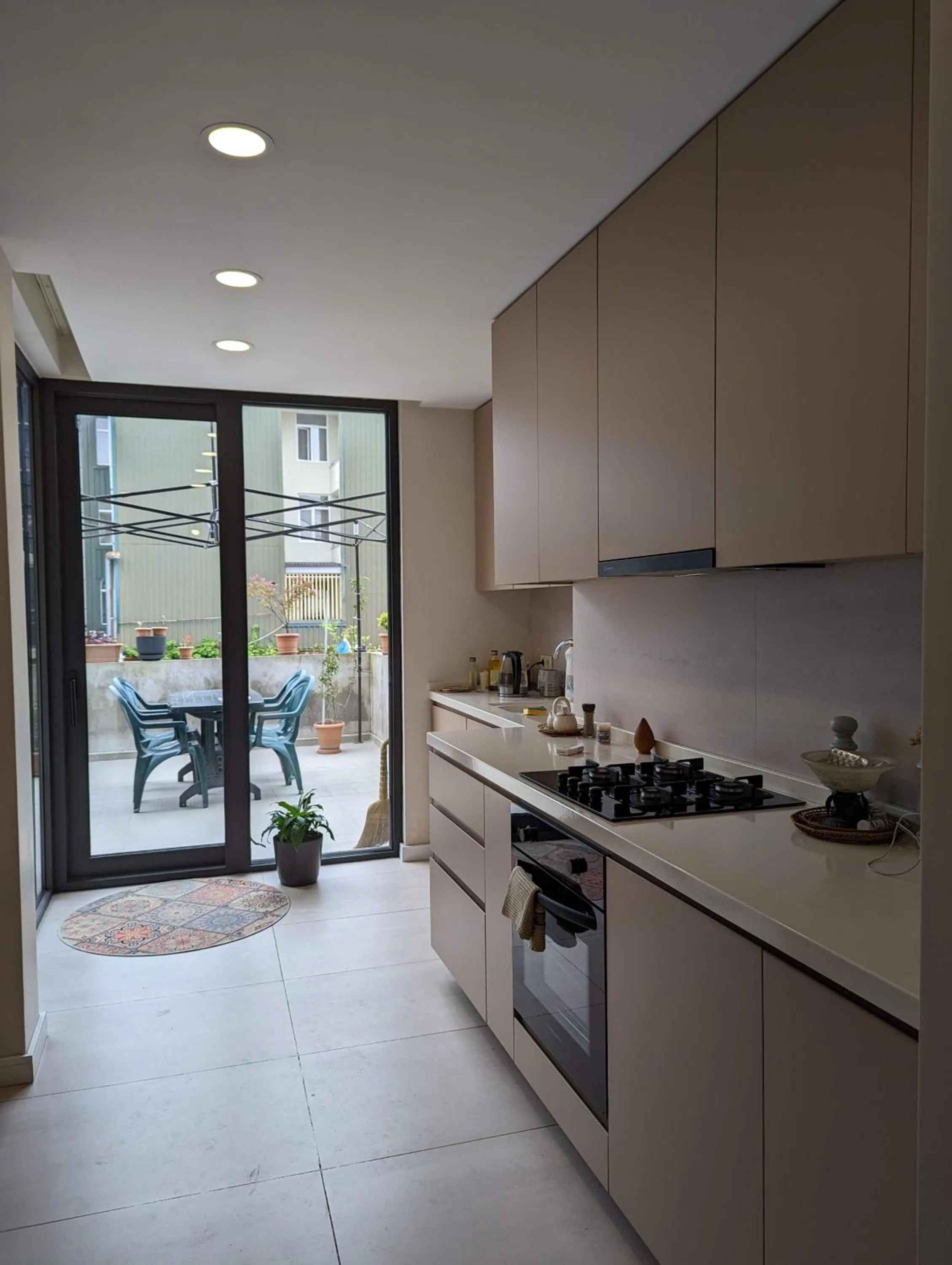 kitchen in Cozy Guest House in Old Batumi