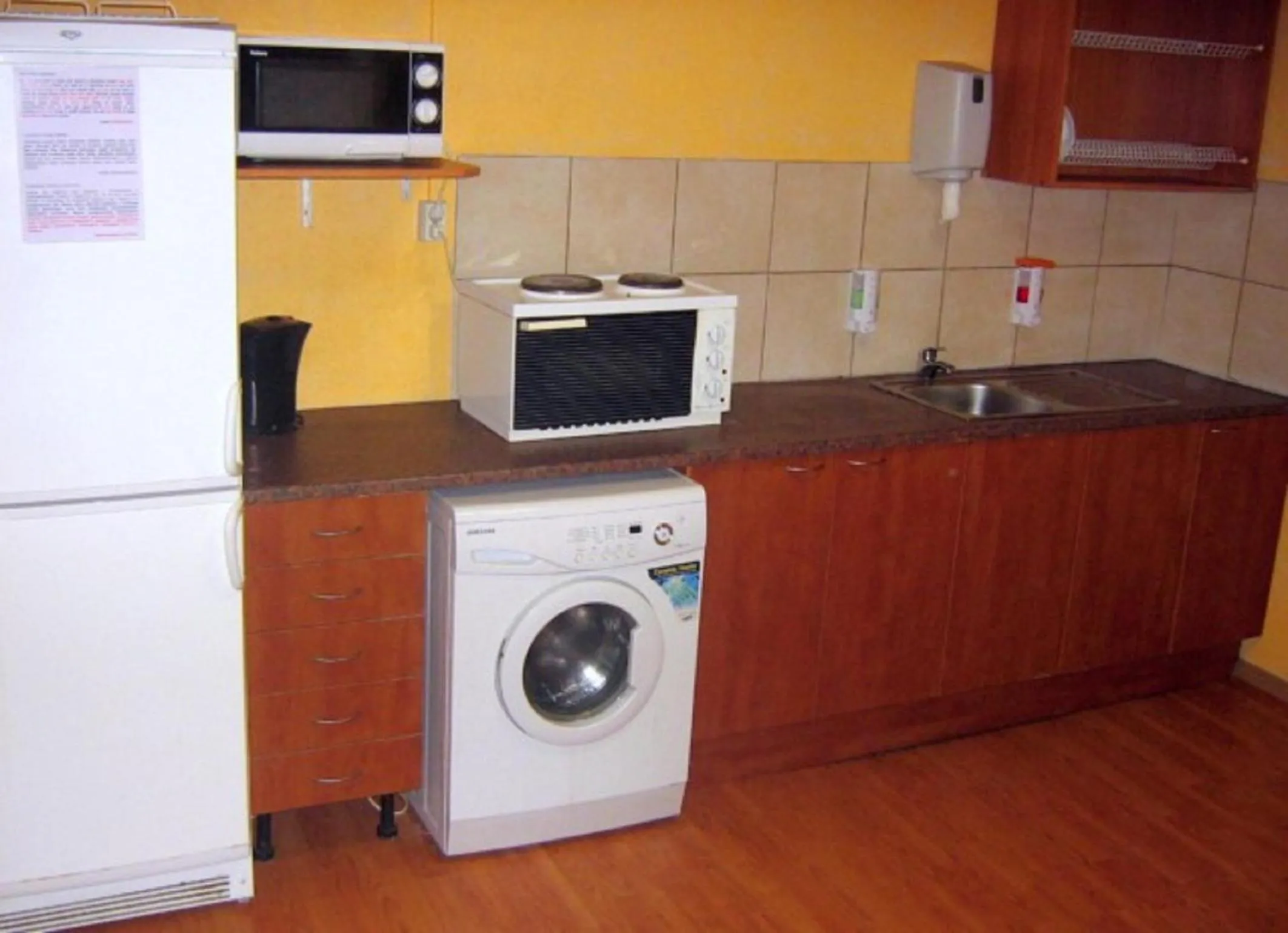 Kitchen or kitchenette in Eurohotel