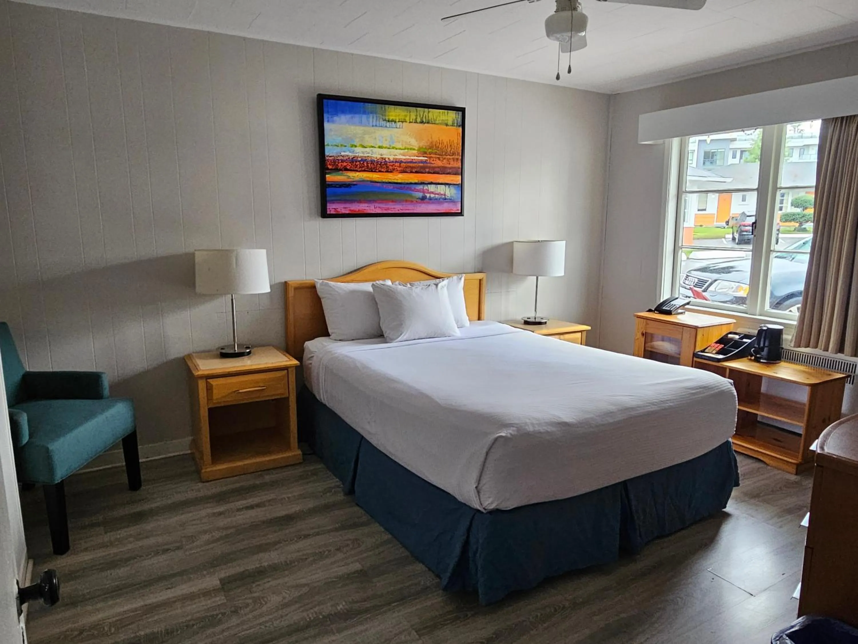 Standard Two Doubles in 2400 Motel