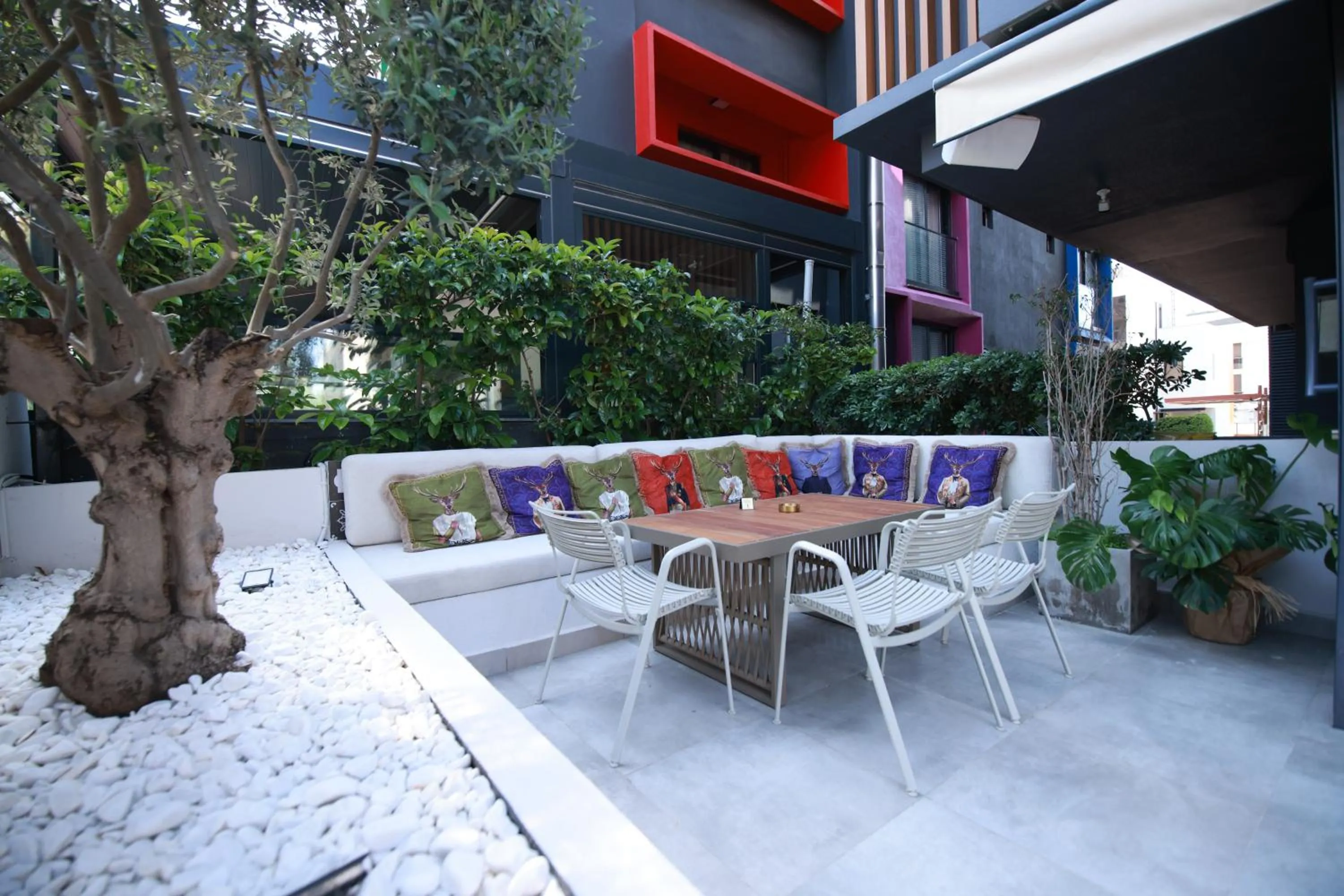 Property building in Loft 1502