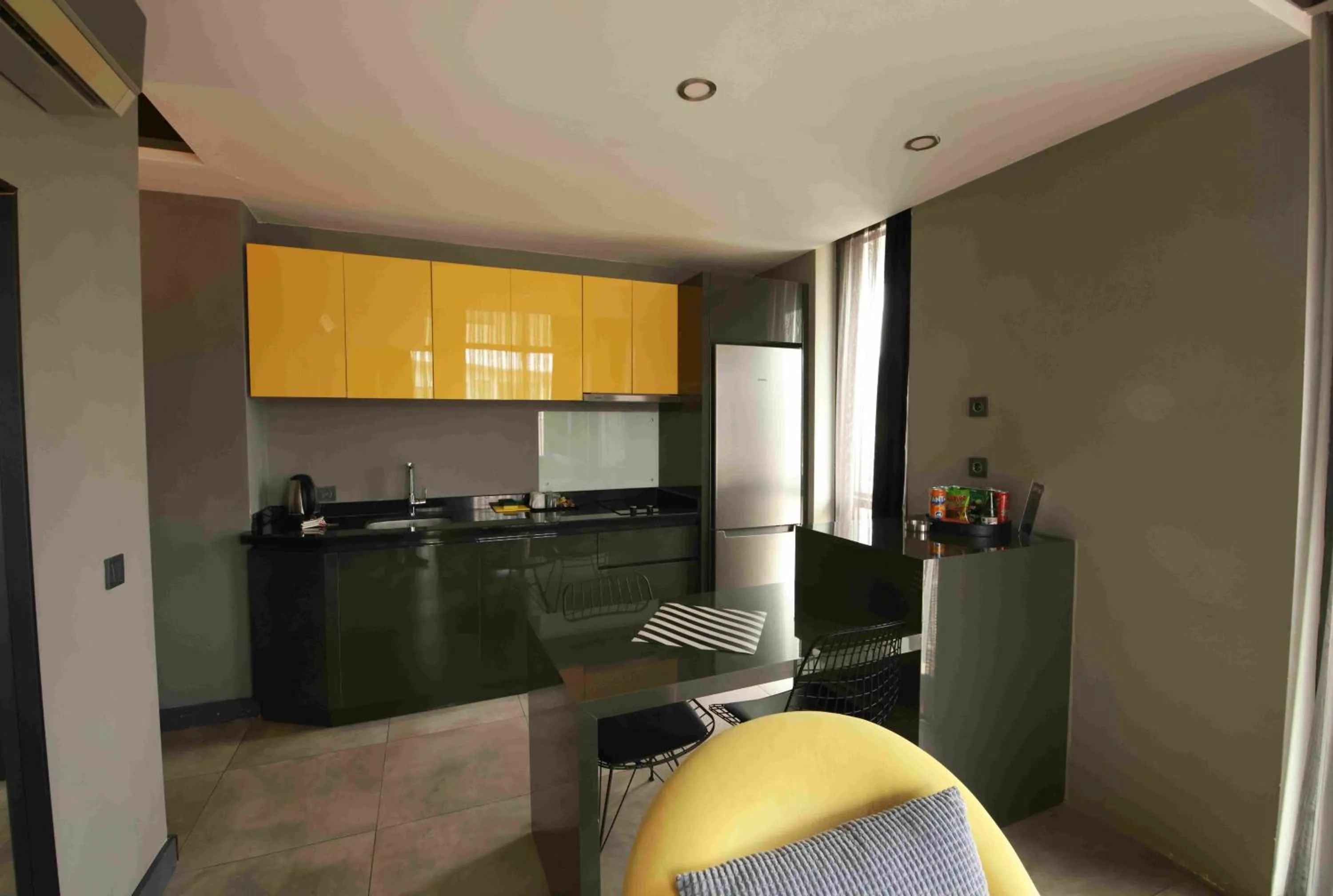 Coffee/tea facilities in Loft 1502