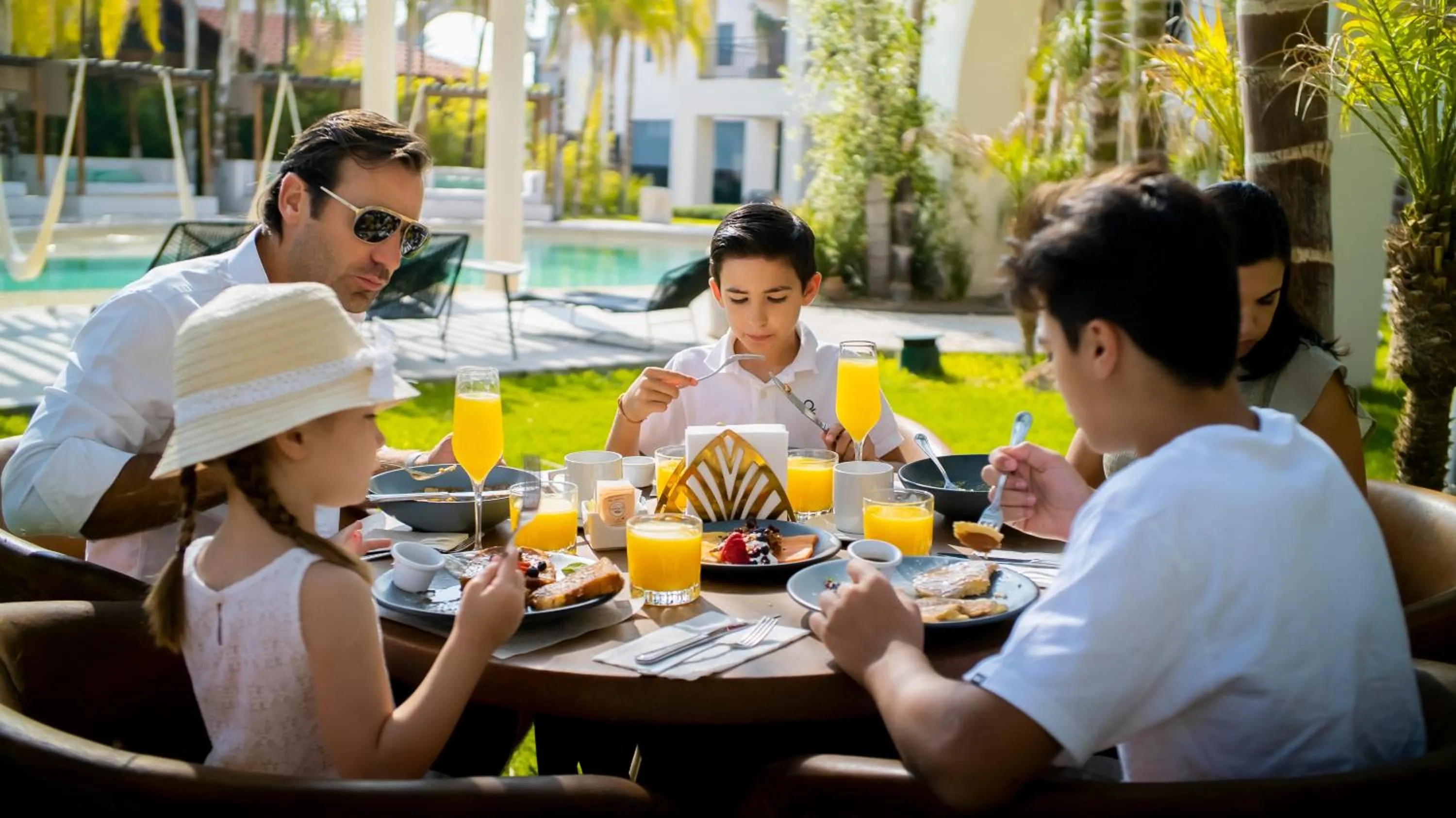 Breakfast in Hacienda 1800