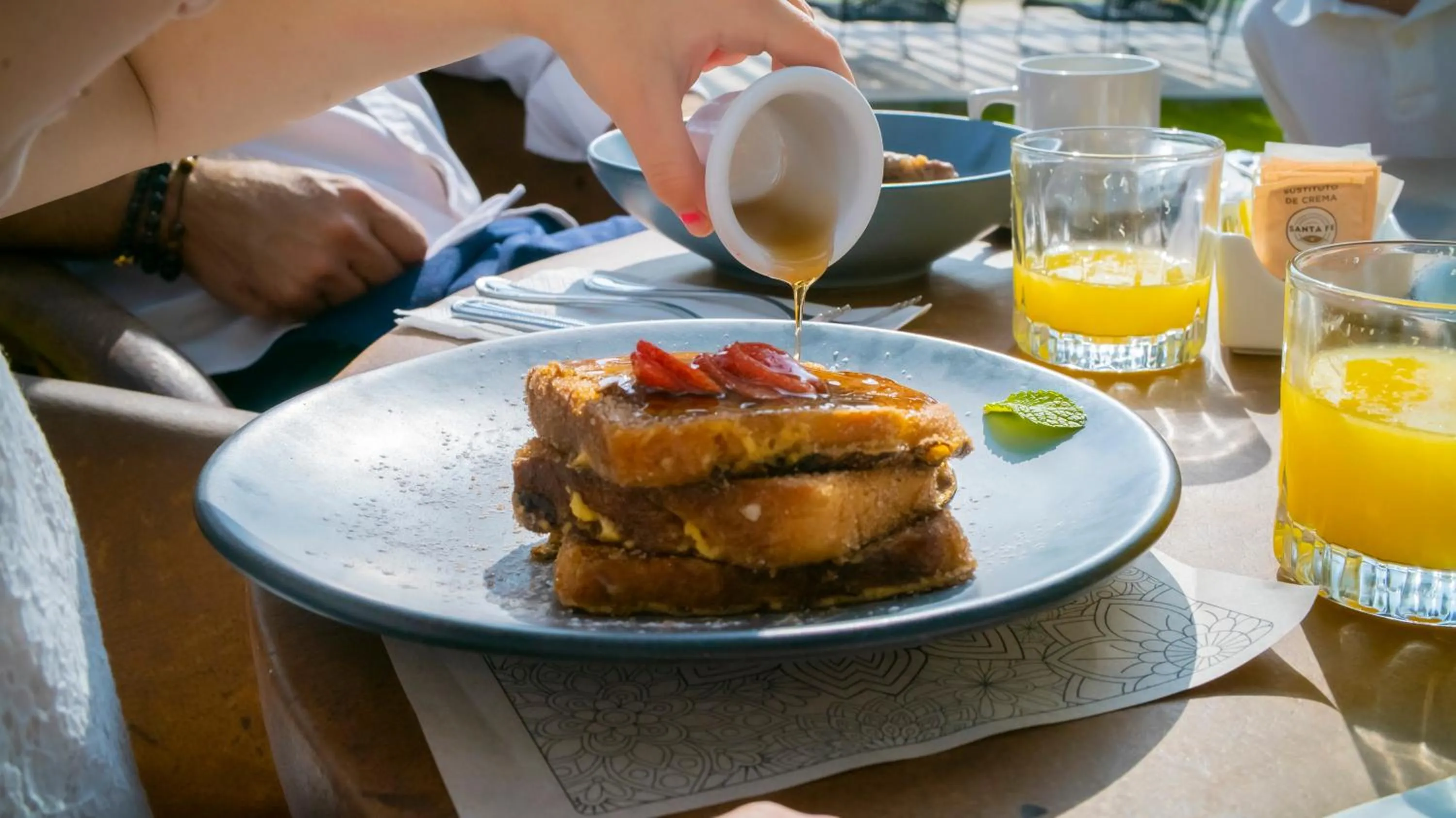 Breakfast in Hacienda 1800