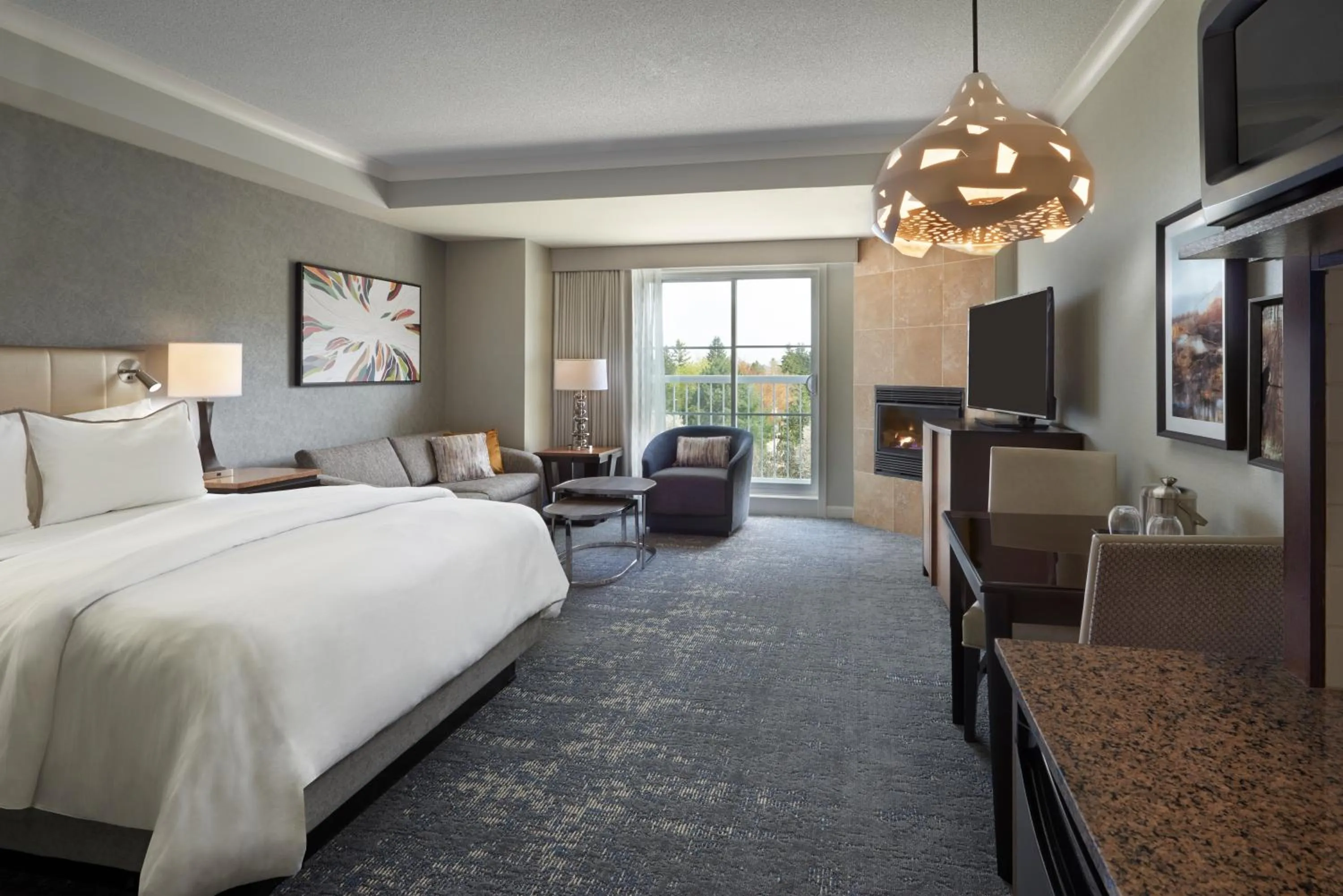 Bed in The Westin Trillium House, Blue Mountain