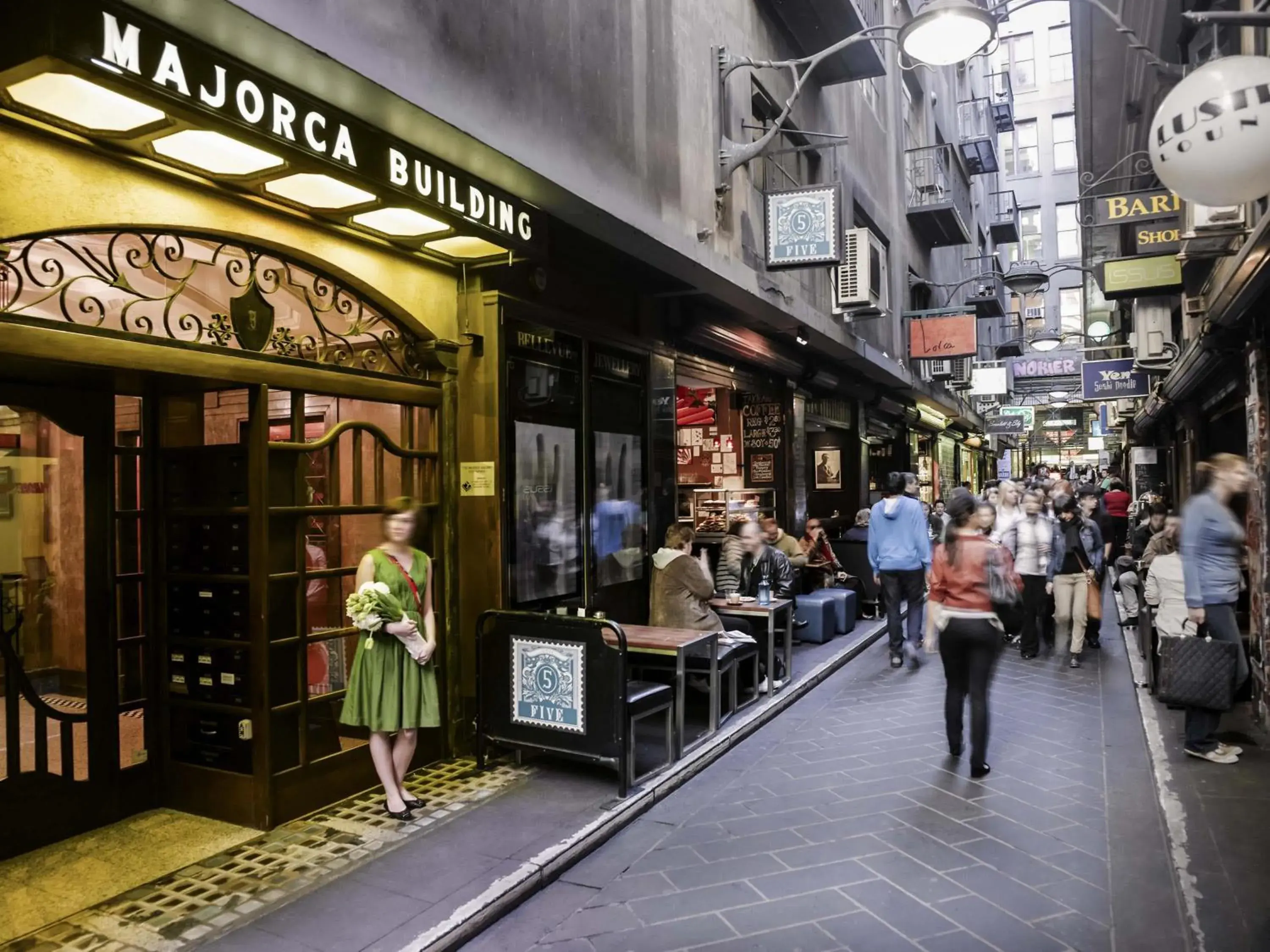 Property building in ibis Budget - Melbourne CBD Property building in ibis Budget - Melbourne CBD