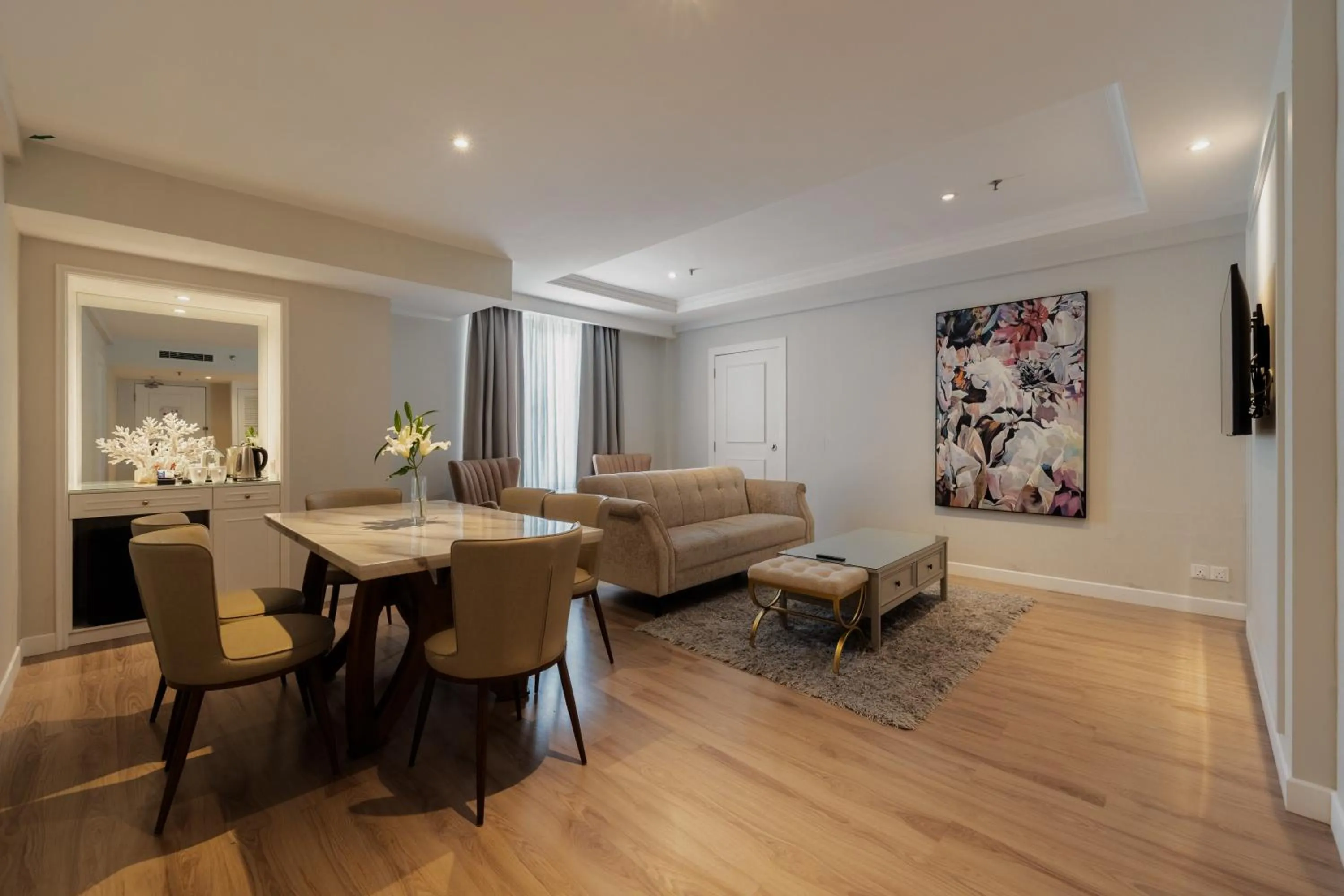 Living room in The Palace Hotel Kota Kinabalu