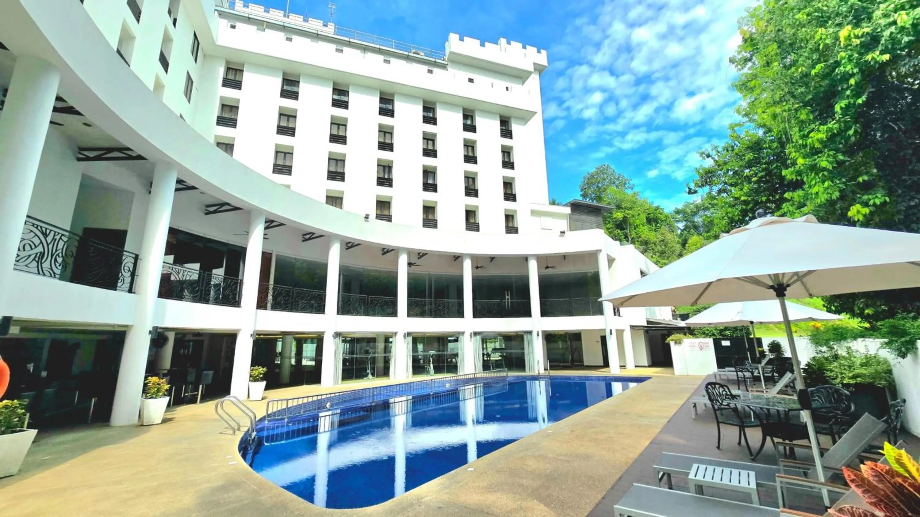 Swimming pool in The Palace Hotel Kota Kinabalu