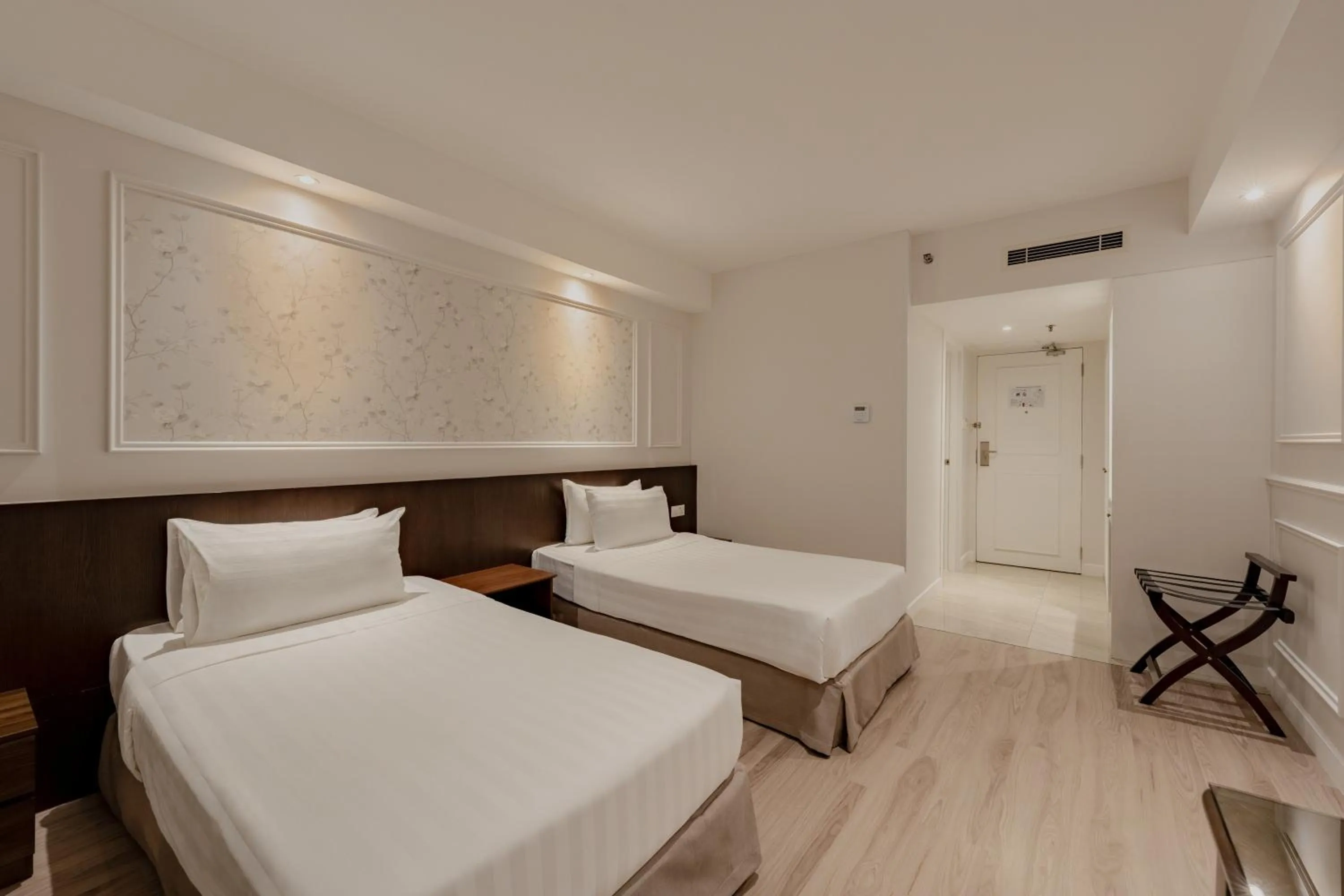 Bed in The Palace Hotel Kota Kinabalu