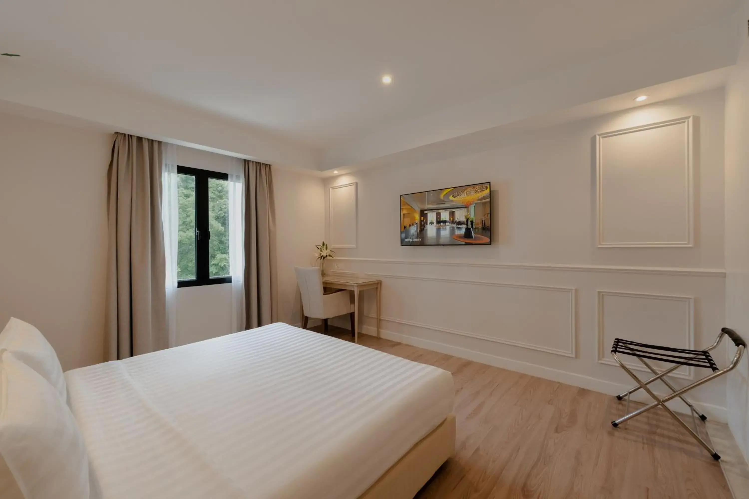 Bedroom, Bed in The Palace Hotel Kota Kinabalu Bedroom, Bed in The Palace Hotel Kota Kinabalu