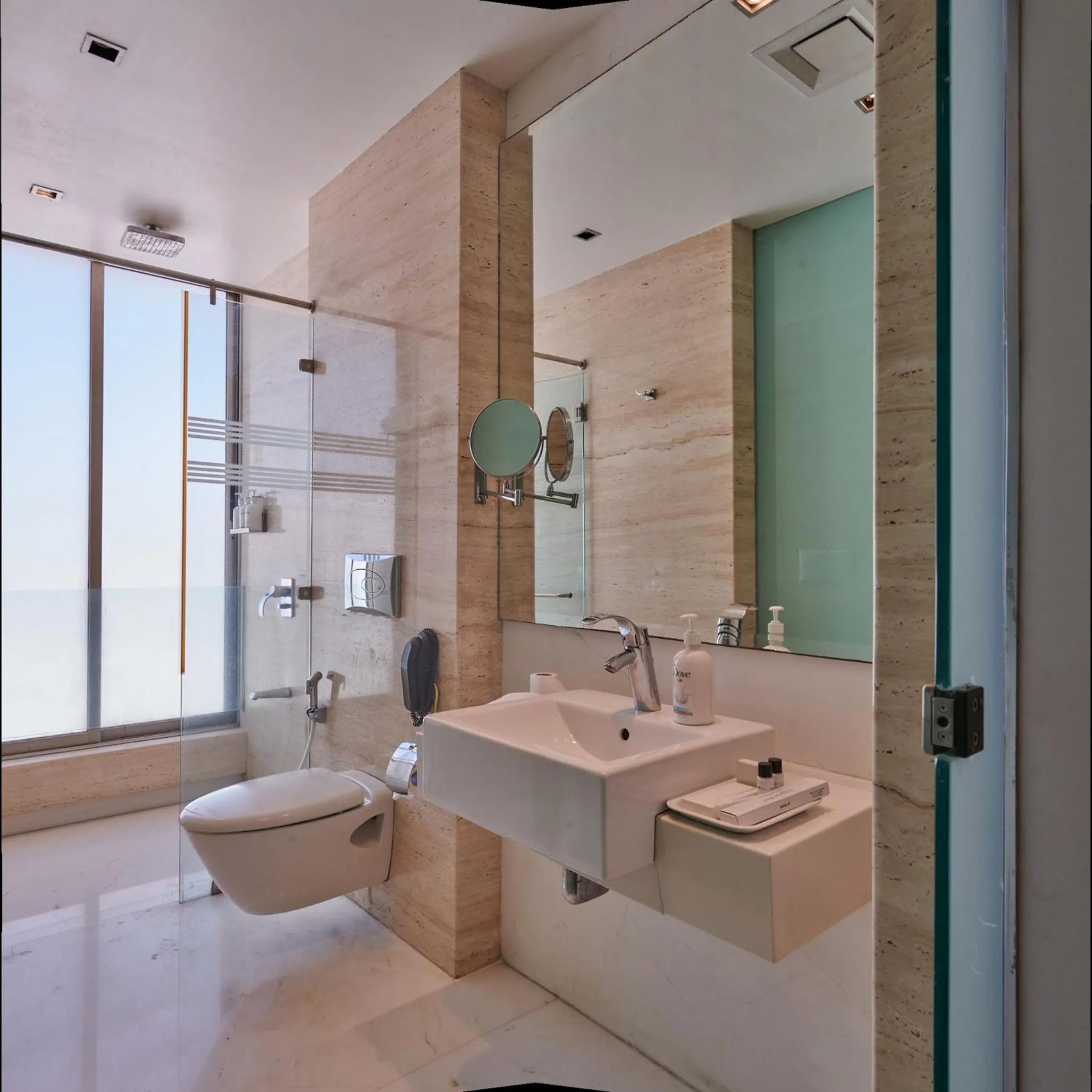 Toilet in Hotel Residency Andheri