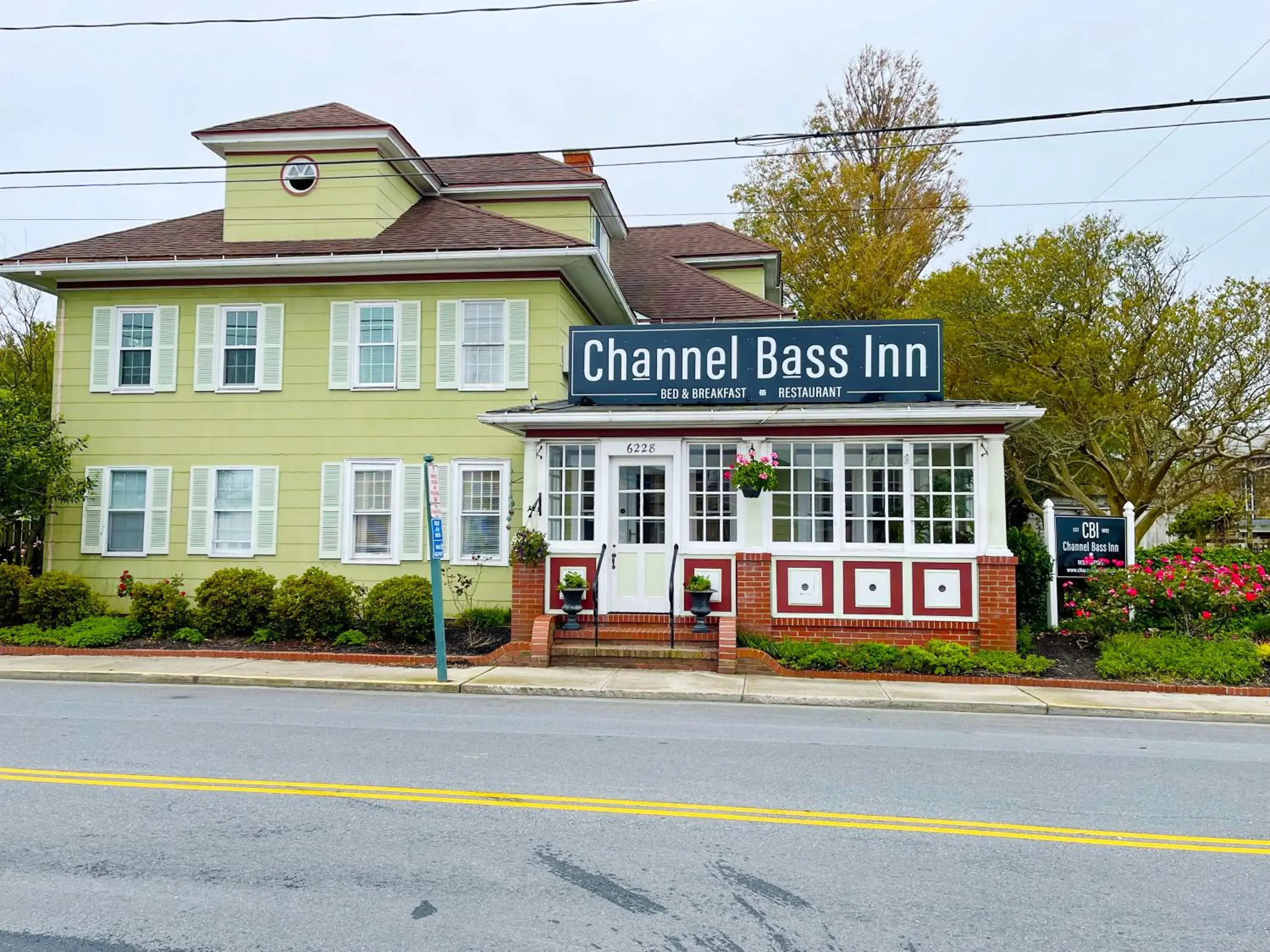 Channel Bass Inn and Restaurant Channel Bass Inn and Restaurant
