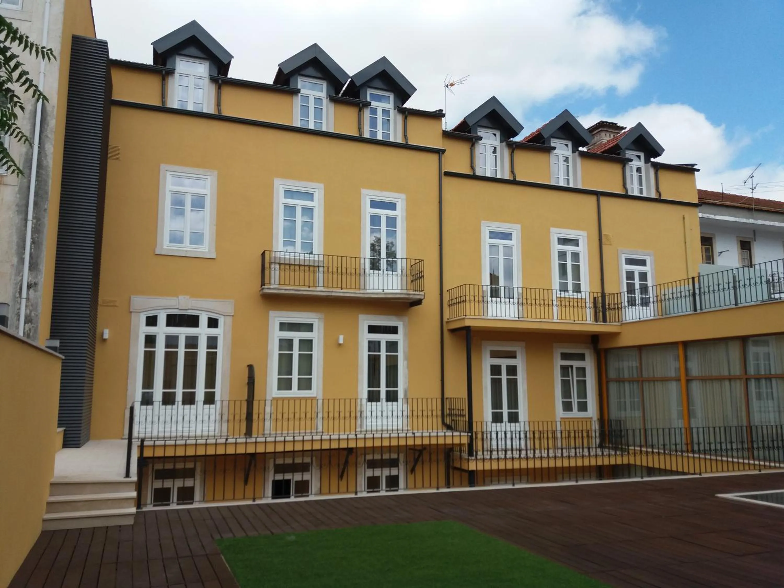 Property building in Hotel Ibn-Arrik