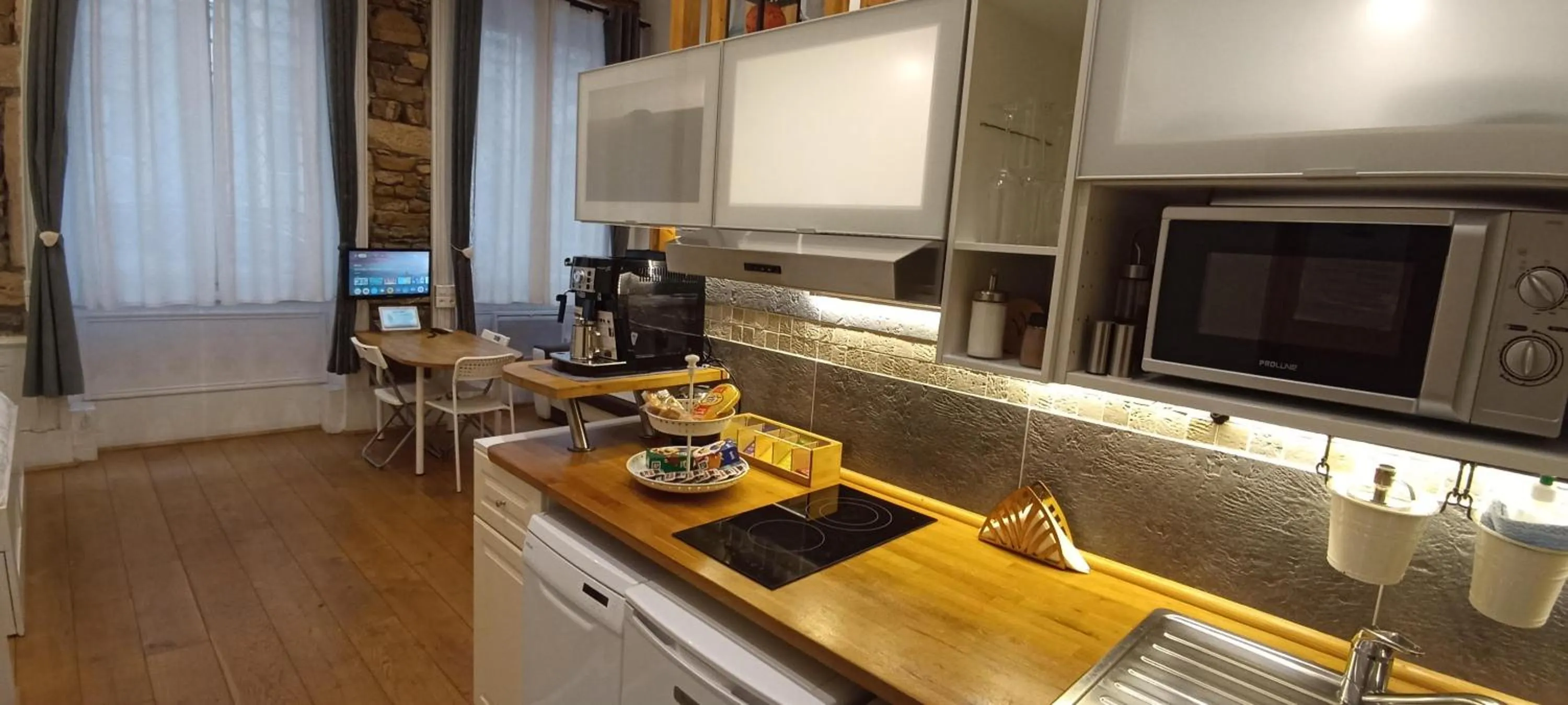Kitchen or kitchenette in LOGE DE L'OPERA