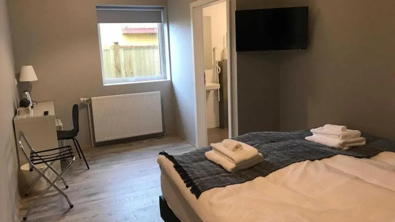 Double Room with Private Bathroom in Reykjadalur Guesthouse Double Room with Private Bathroom in Reykjadalur Guesthouse