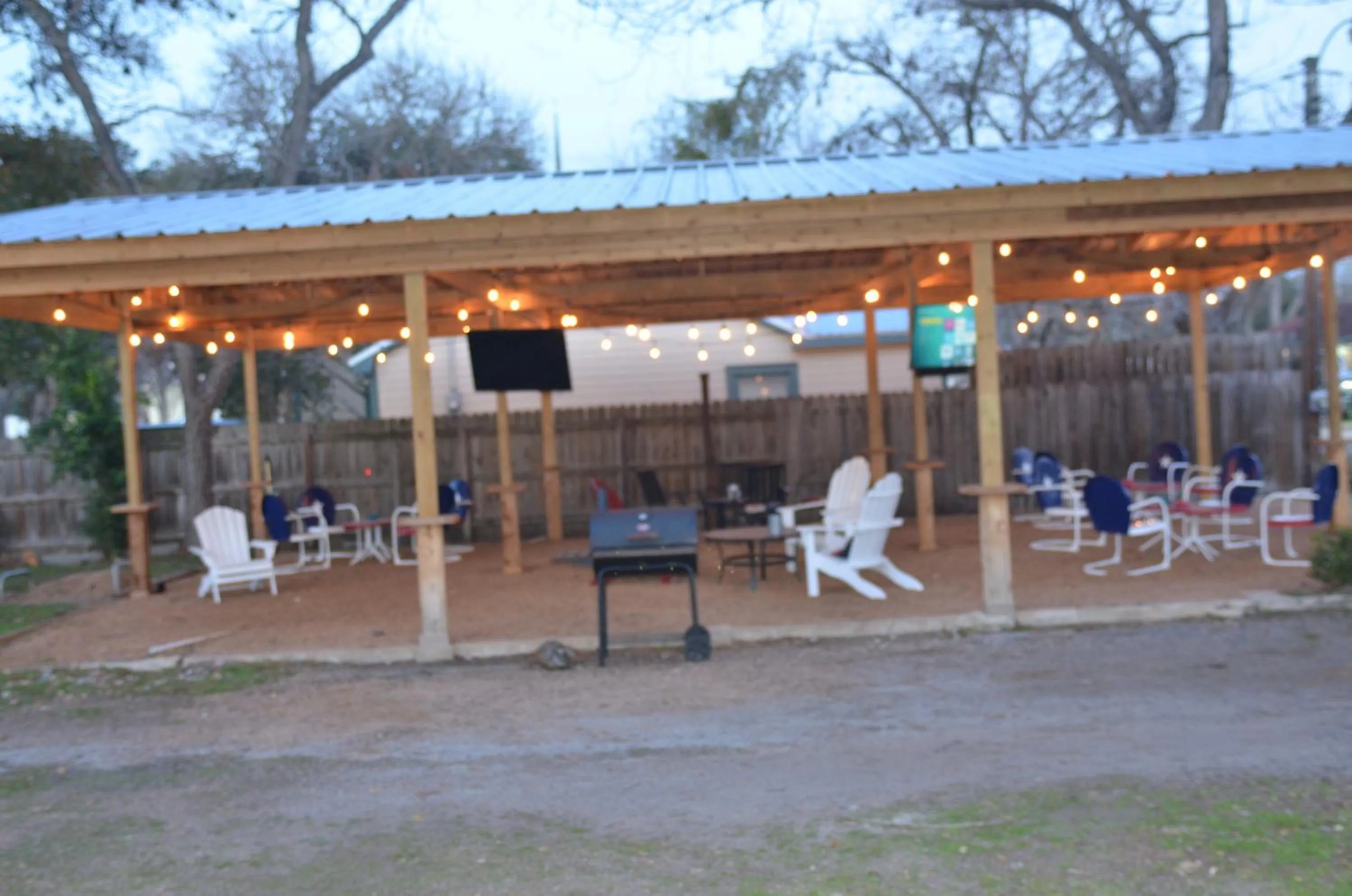 BBQ facilities in The Oak Motel