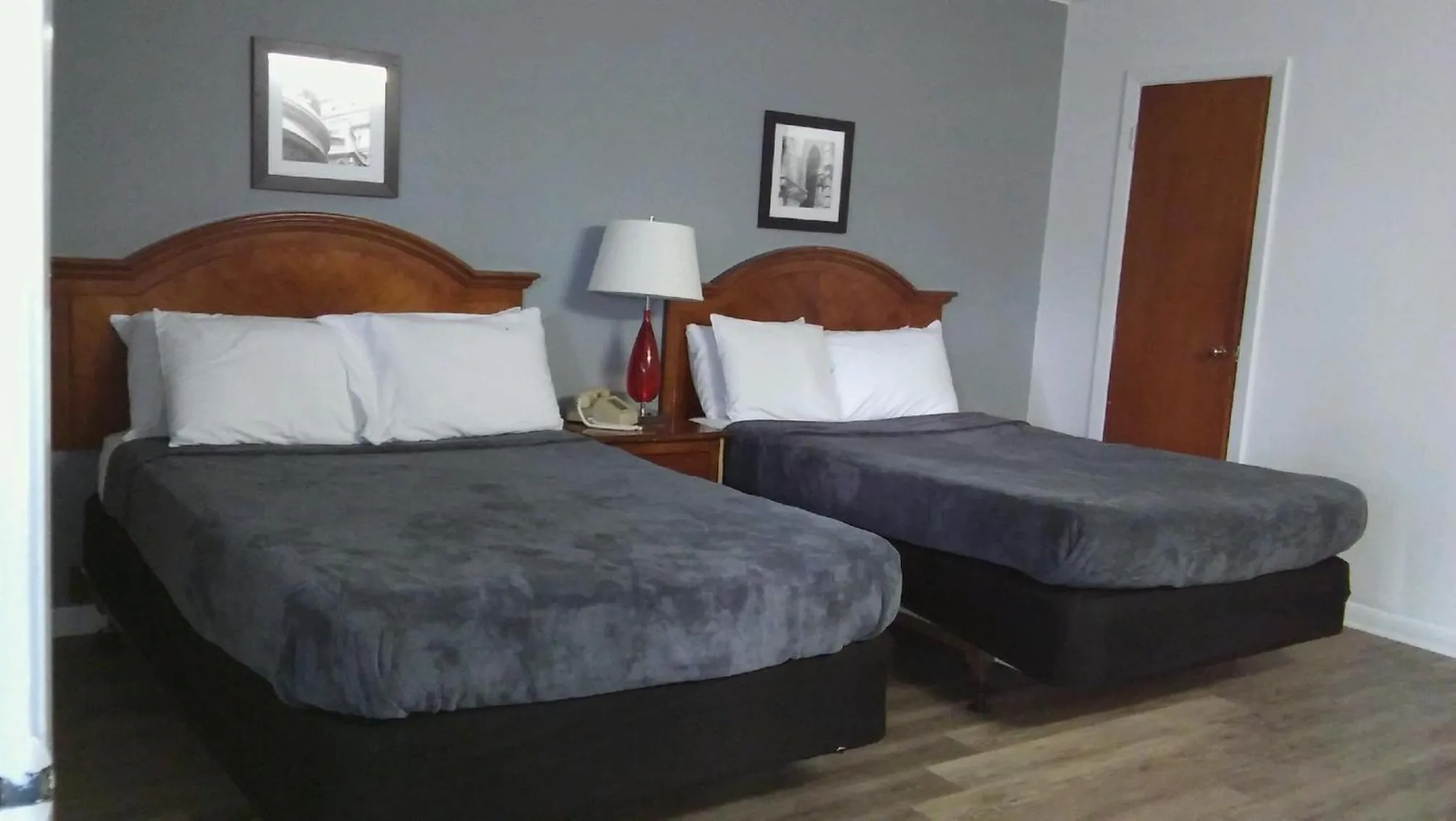 Bedroom, Bed in The Oak Motel