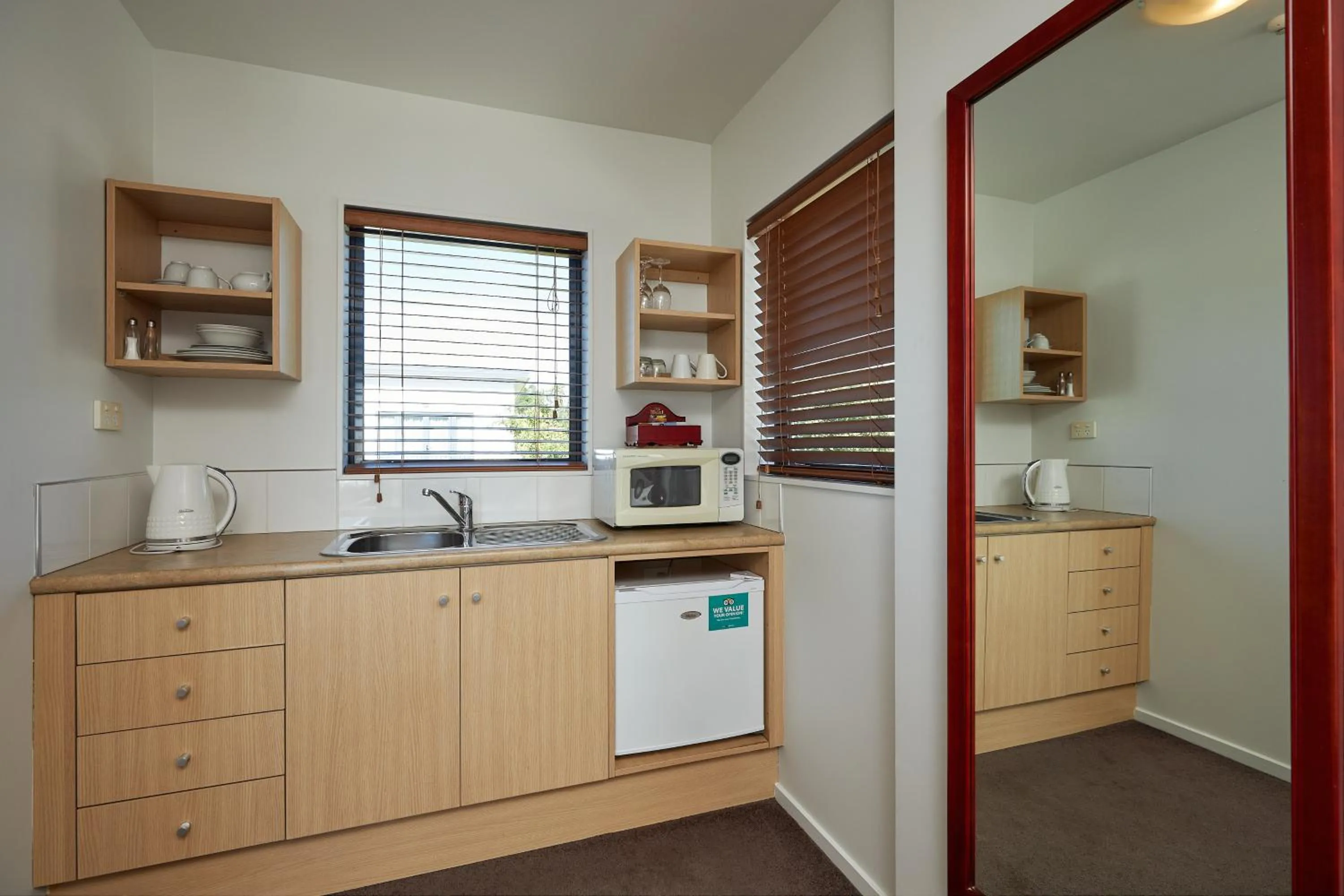 Kitchen or kitchenette in Kaikoura Quality Suites