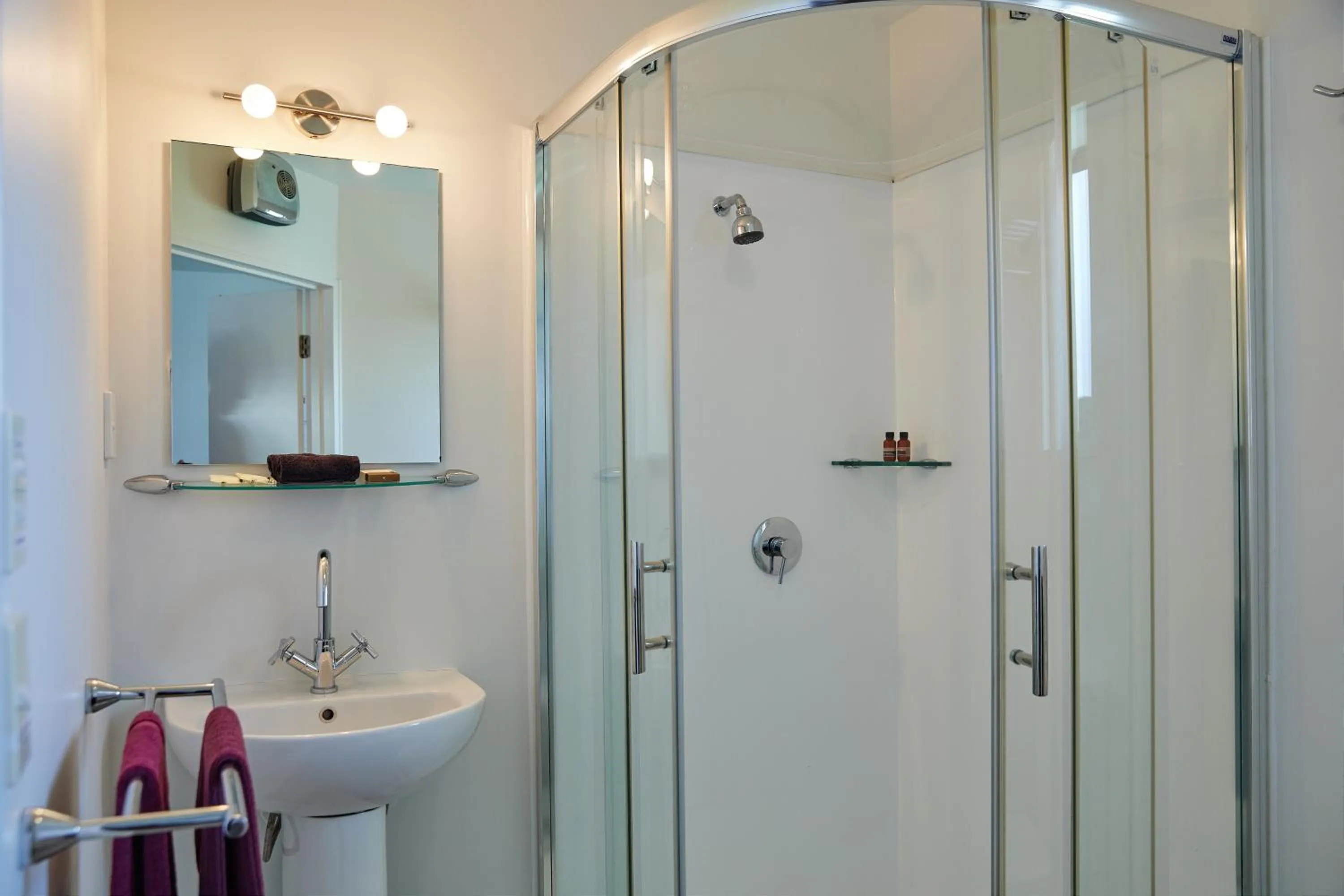 Bathroom in Kaikoura Quality Suites