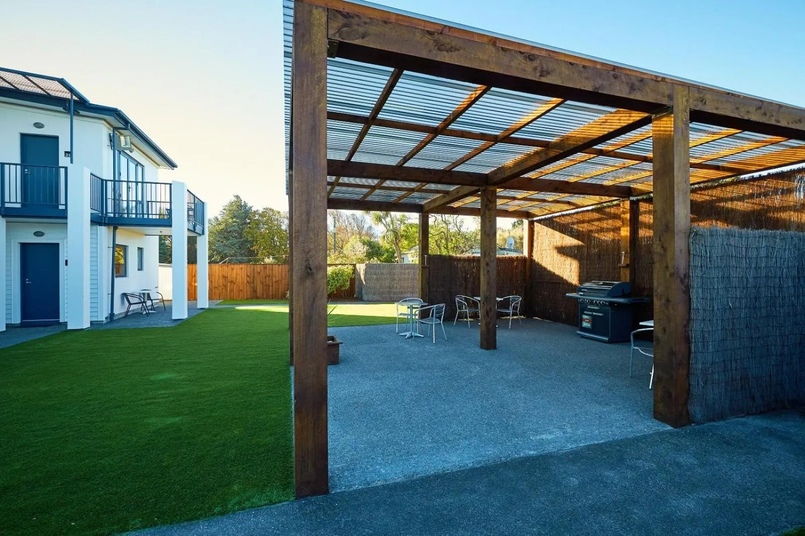 Patio in Kaikoura Quality Suites